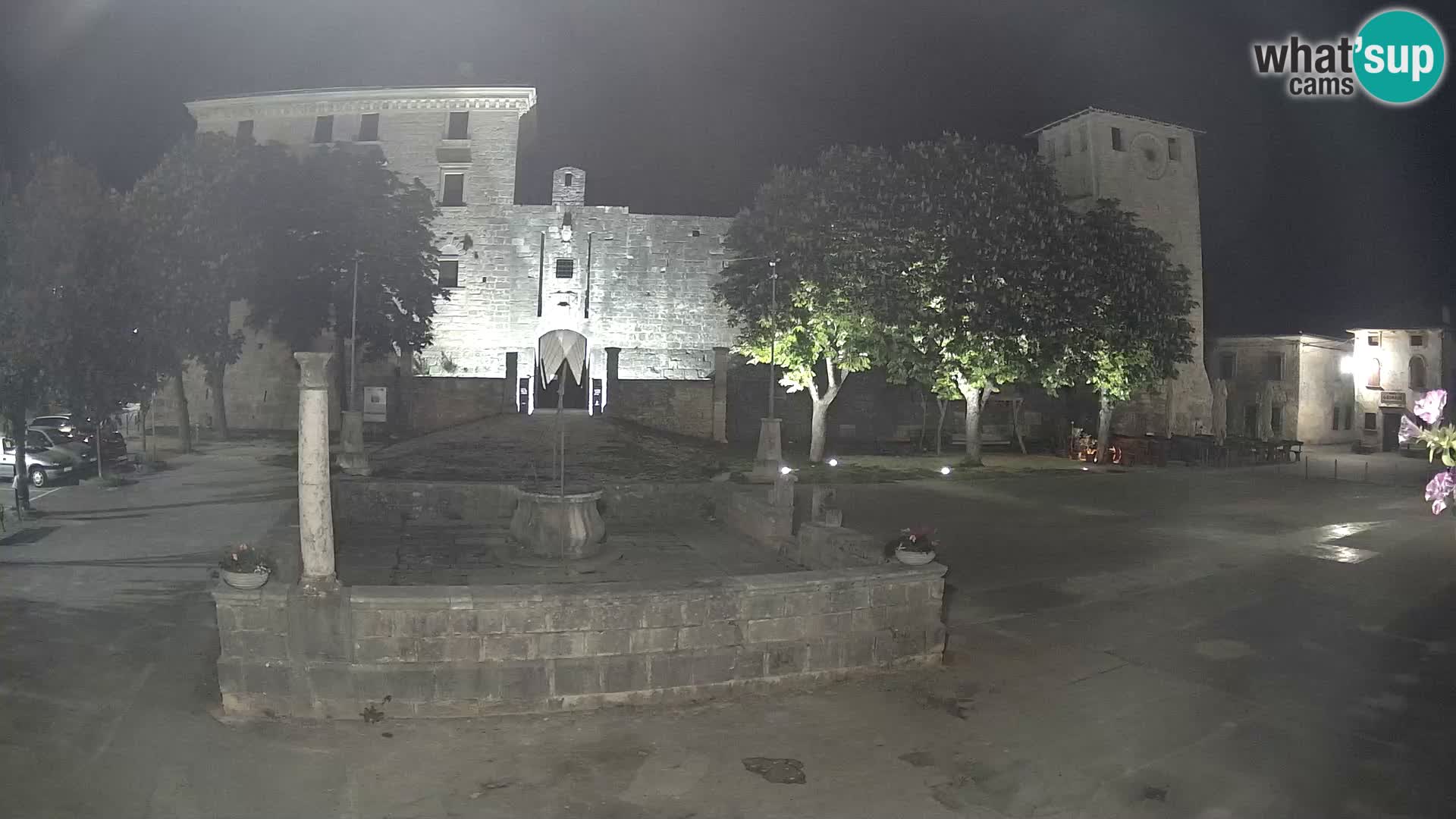 Webcam Svetvinčenat – le château et le puits – Istrie – Croatie