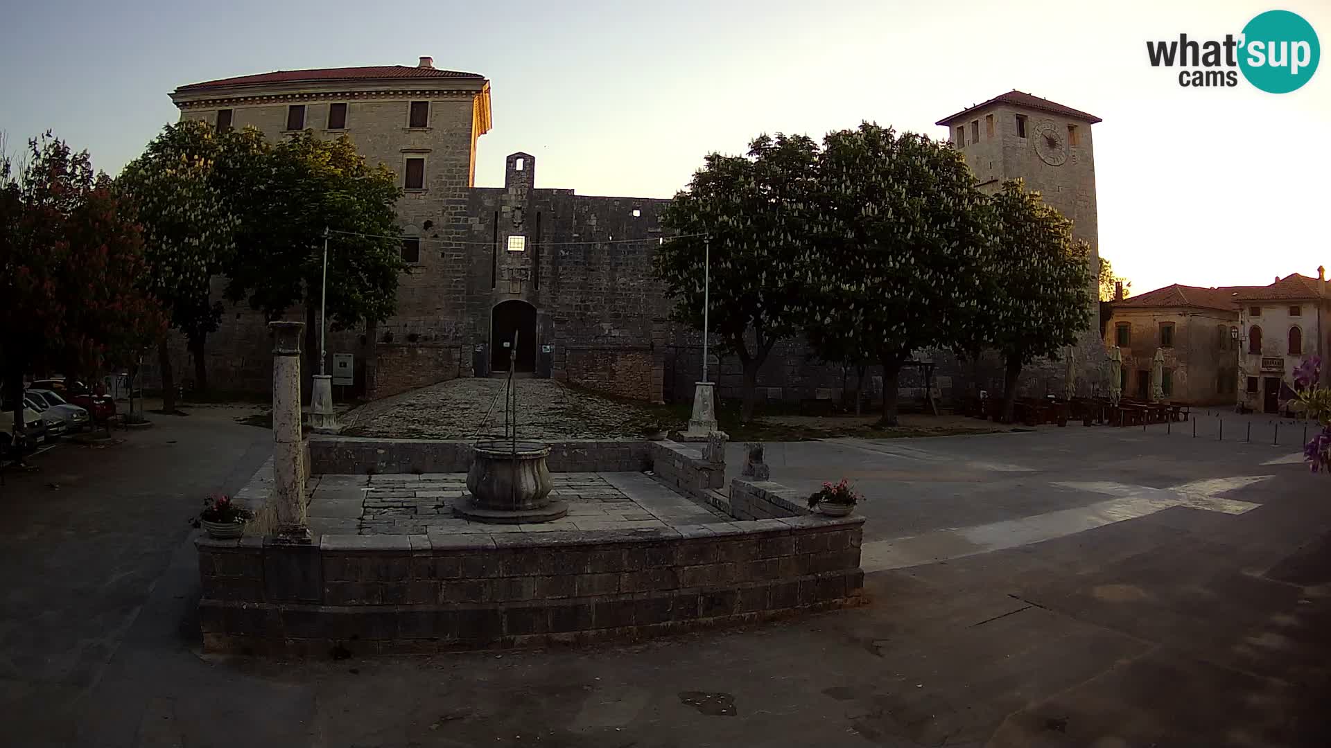 Webcam Svetvinčenat – el castillo y el pozo – Istria – Croacia