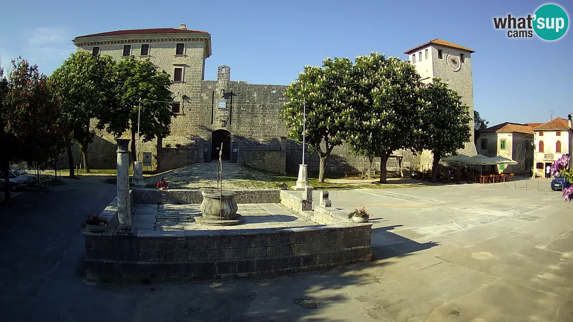 Webcam Svetvinčenat (Sanvincenti) – il castello e il pozzo – Istria – Croazia