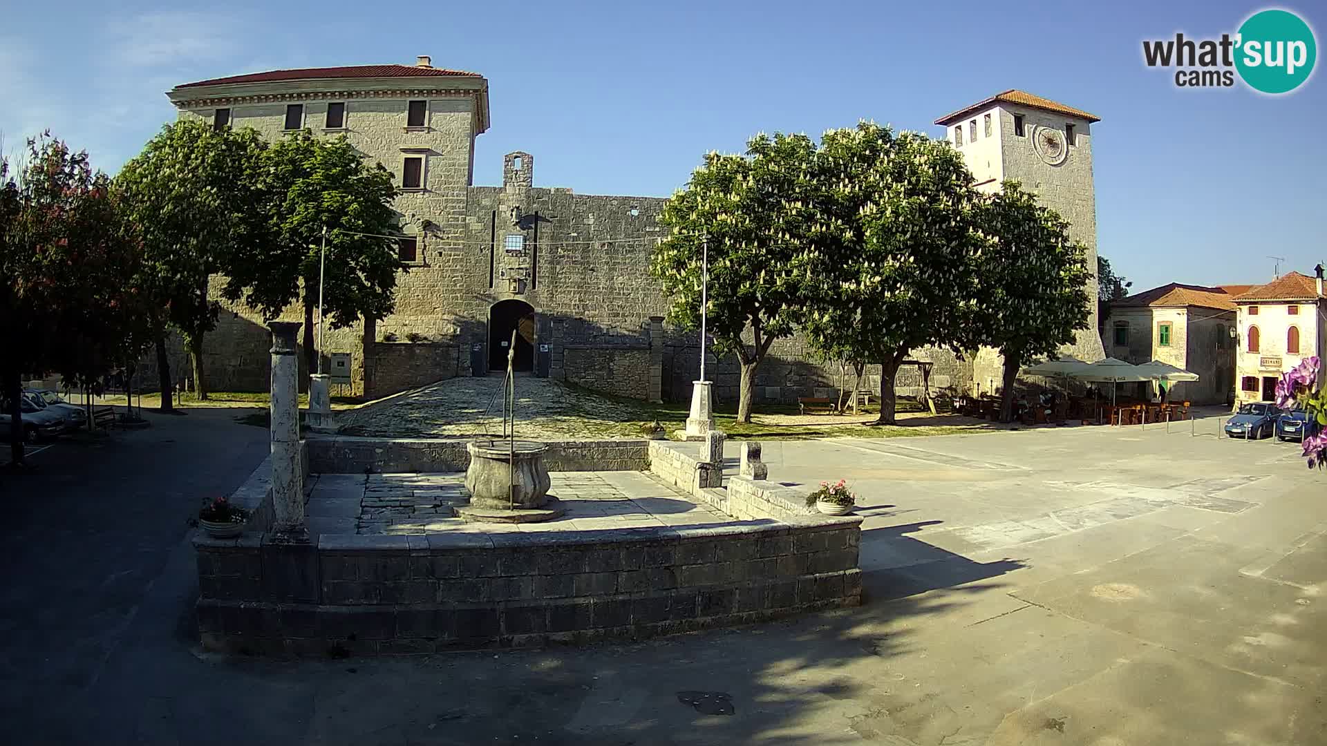 Webcam Svetvinčenat (Sanvincenti) – il castello e il pozzo – Istria – Croazia