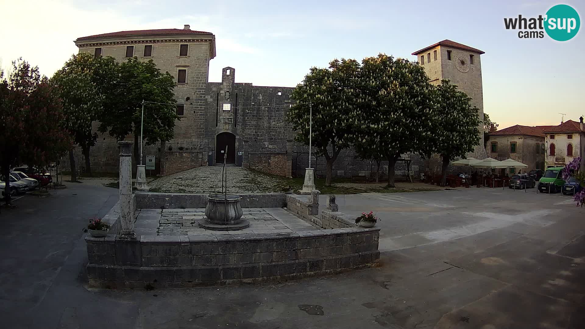 Webcam Svetvinčenat – el castillo y el pozo – Istria – Croacia
