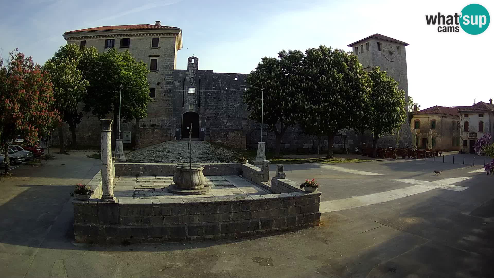 Webcam Svetvinčenat – le château et le puits – Istrie – Croatie