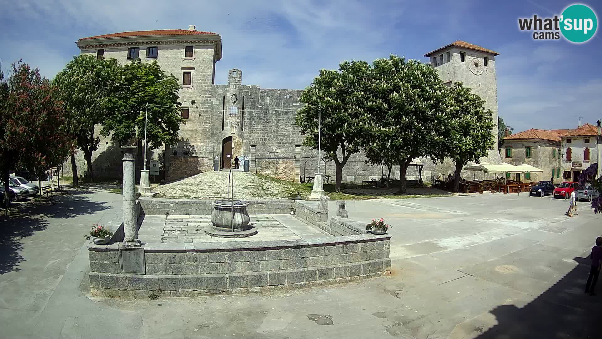 Webcam Svetvinčenat – le château et le puits – Istrie – Croatie