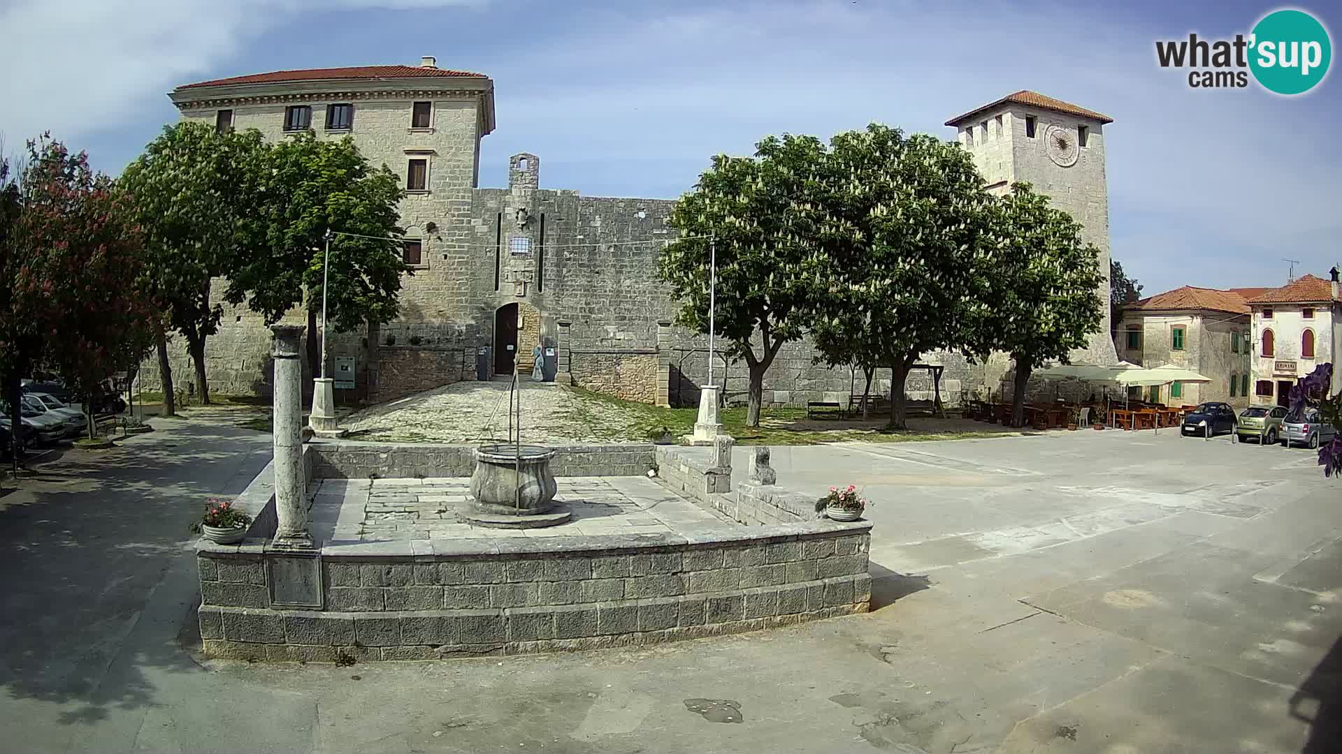 Webcam Svetvinčenat – el castillo y el pozo – Istria – Croacia