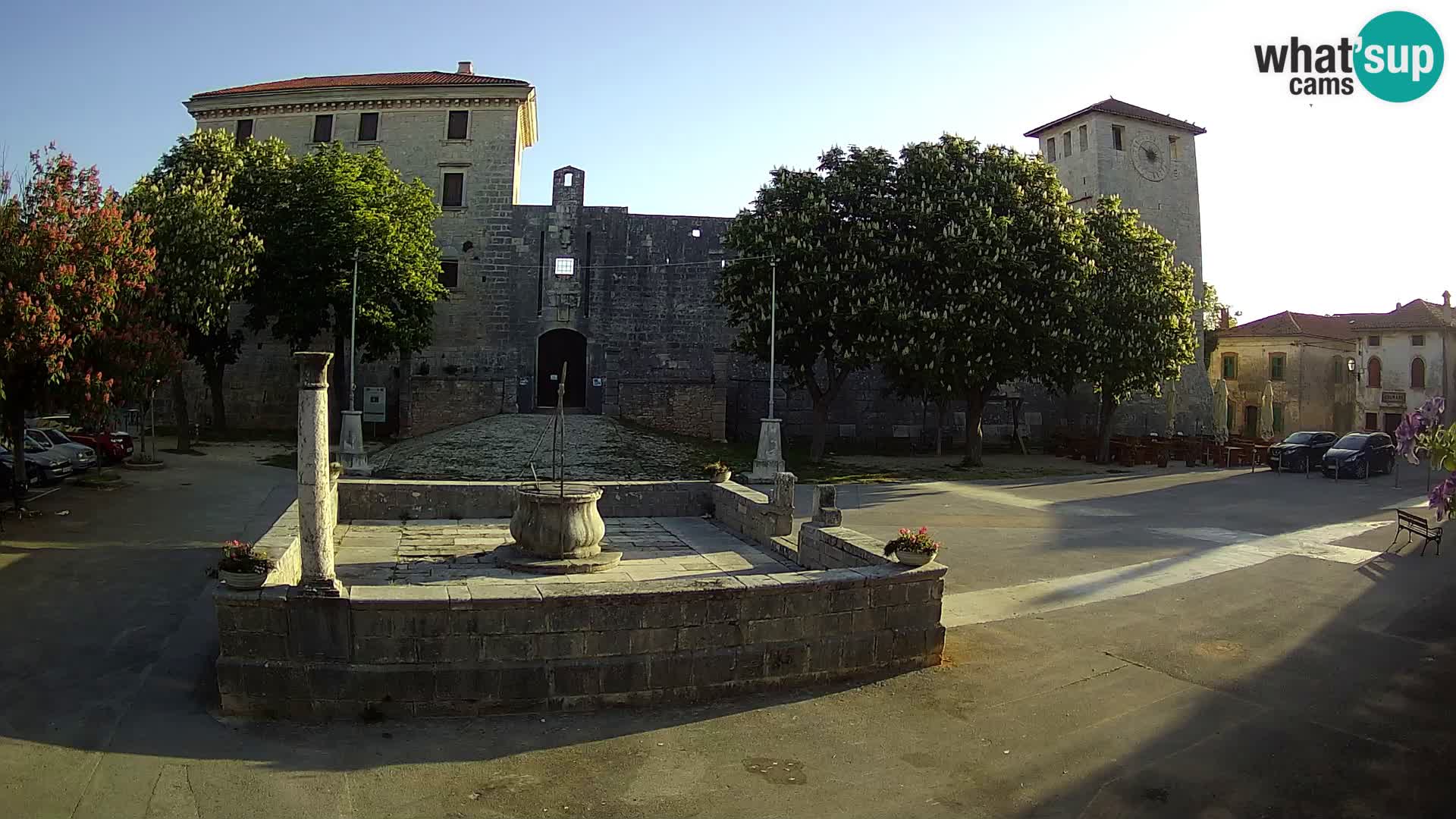 Webcam Svetvinčenat – el castillo y el pozo – Istria – Croacia