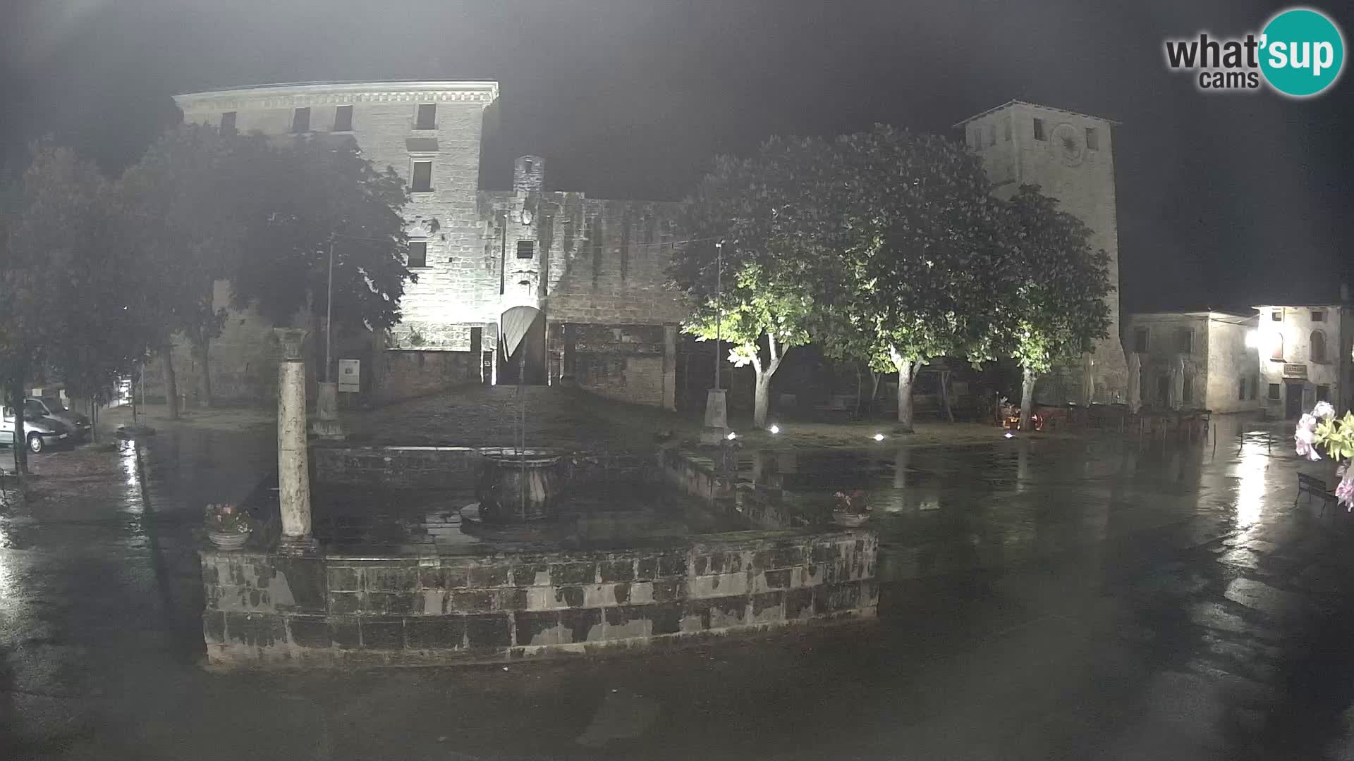 Webcam Svetvinčenat – le château et le puits – Istrie – Croatie