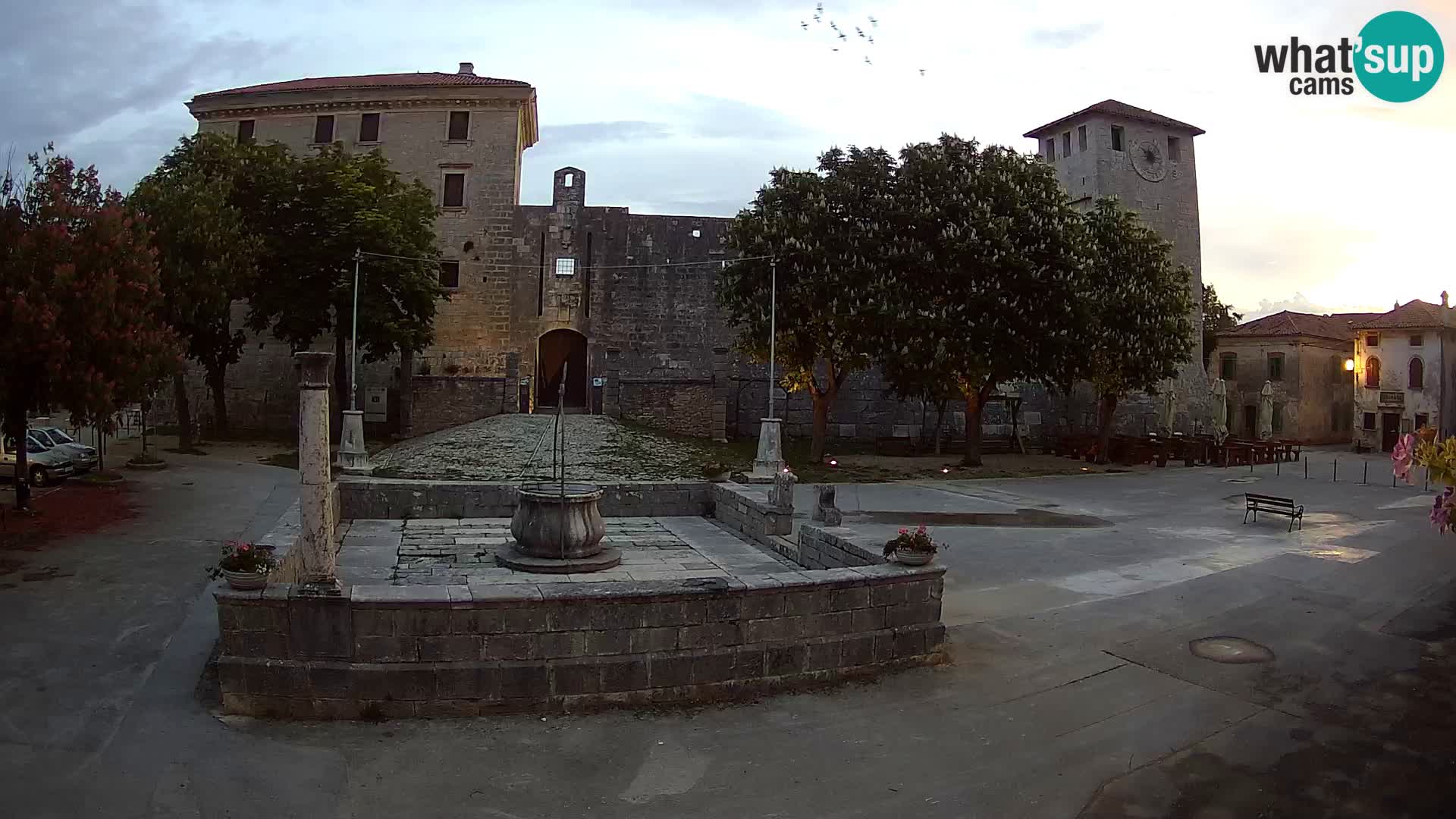 Webcam Svetvinčenat – el castillo y el pozo – Istria – Croacia