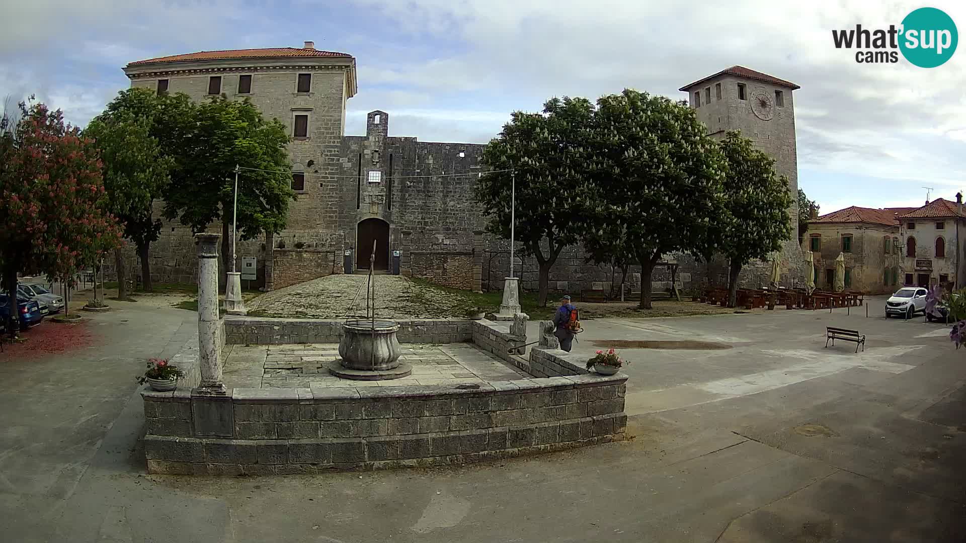 Webcam Svetvinčenat – le château et le puits – Istrie – Croatie