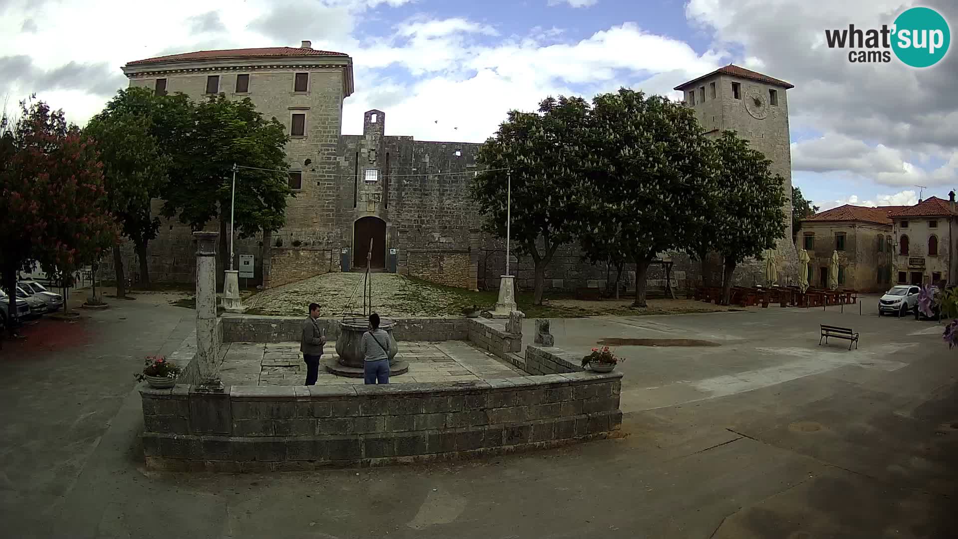Webcam Svetvinčenat – le château et le puits – Istrie – Croatie