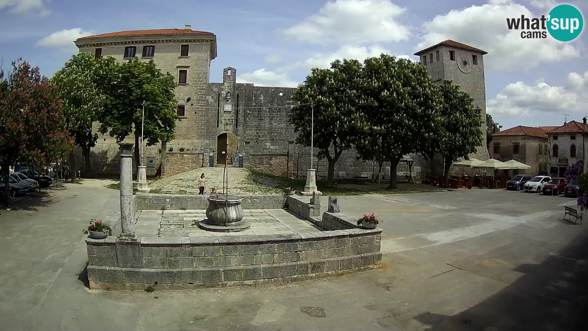 Webcam Svetvinčenat – le château et le puits – Istrie – Croatie