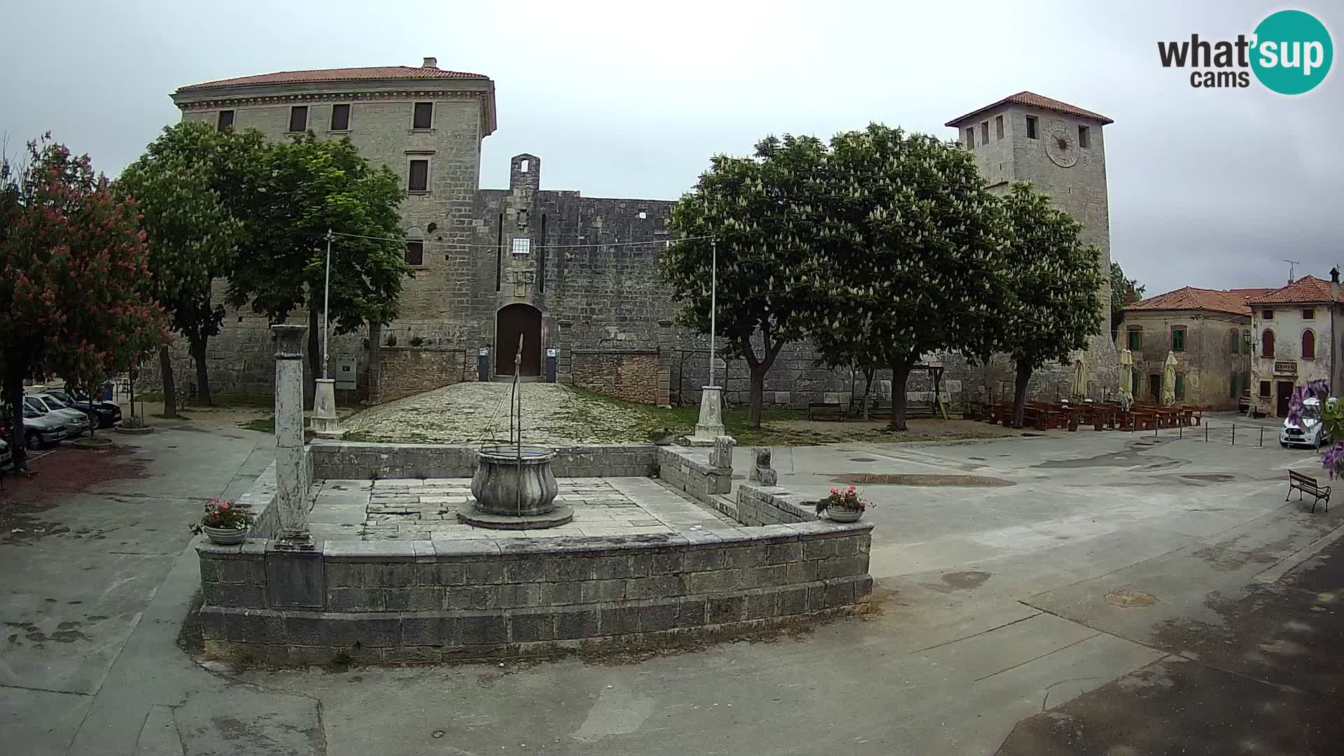Webcam Svetvinčenat – the Castle and well – Istria – Croatia