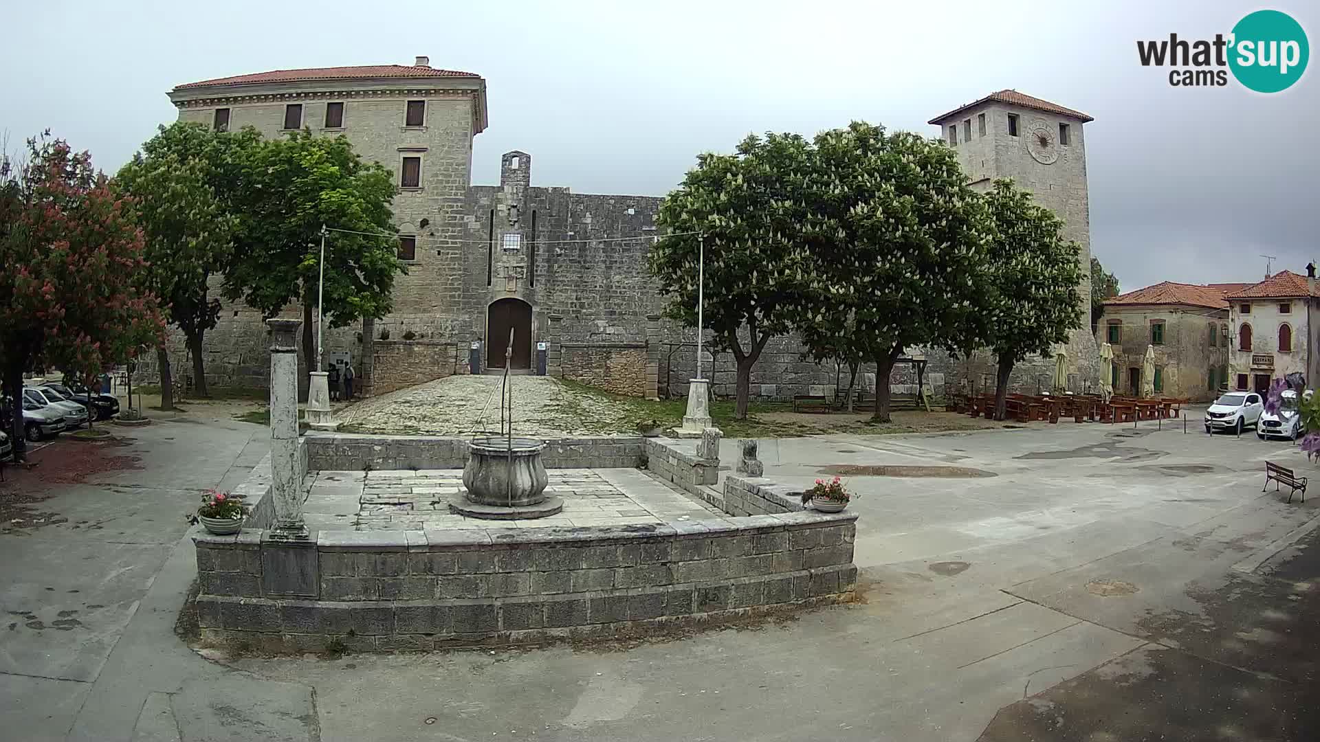 Webcam Svetvinčenat – el castillo y el pozo – Istria – Croacia