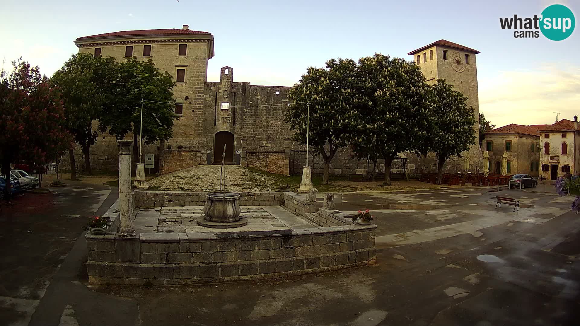 Webcam Svetvinčenat – el castillo y el pozo – Istria – Croacia