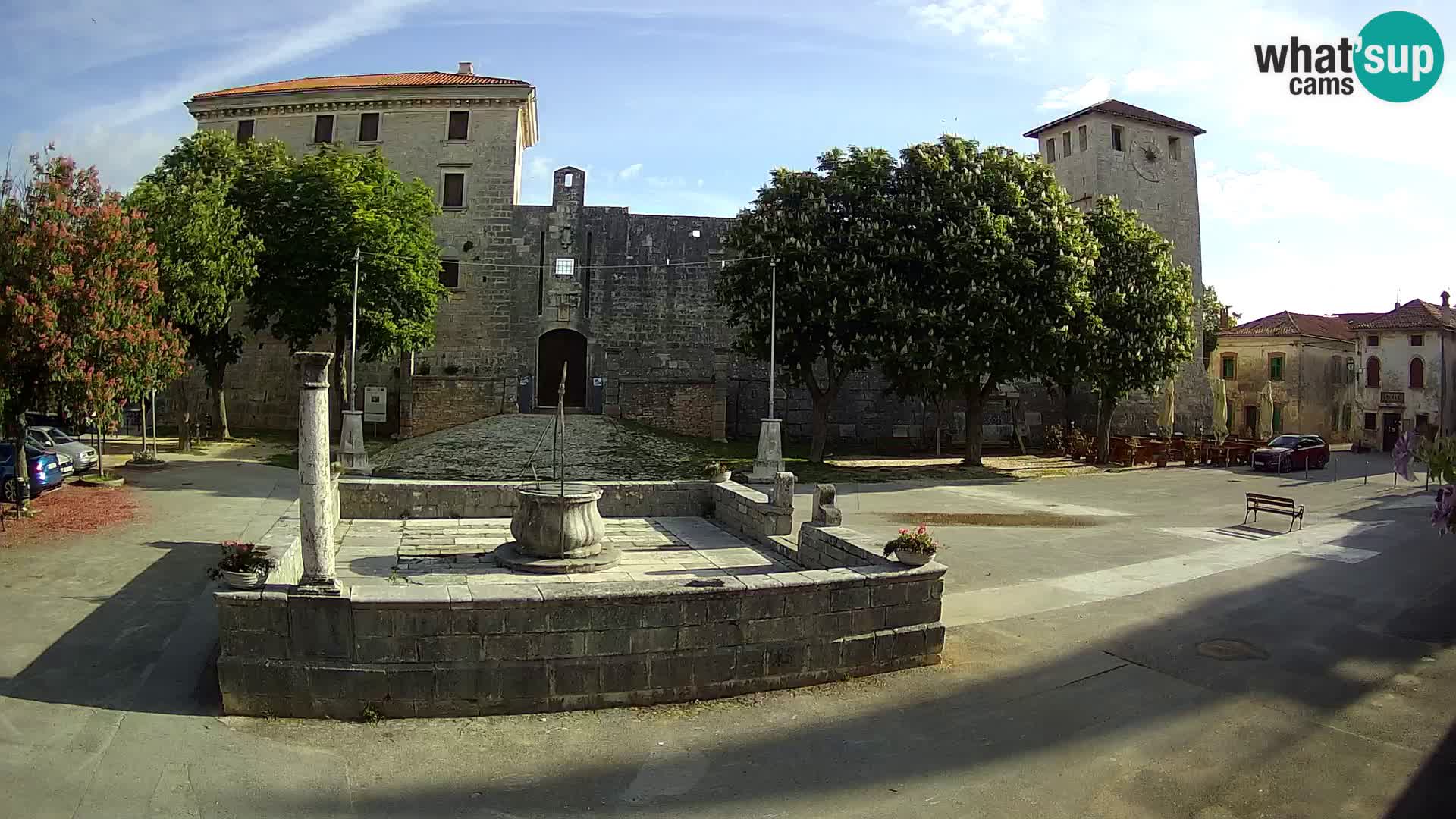 Webcam Svetvinčenat – le château et le puits – Istrie – Croatie