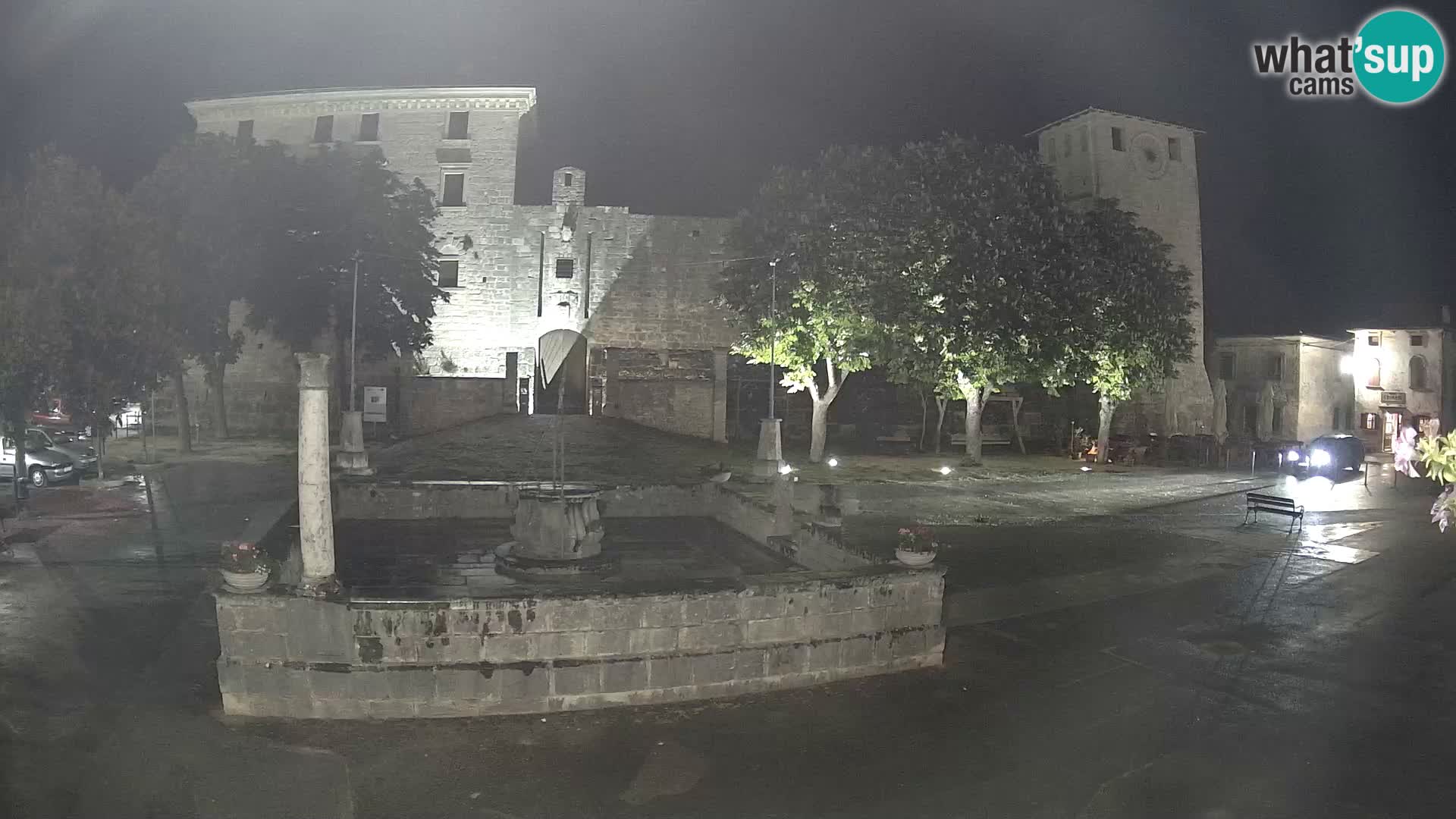 Webcam Svetvinčenat – le château et le puits – Istrie – Croatie