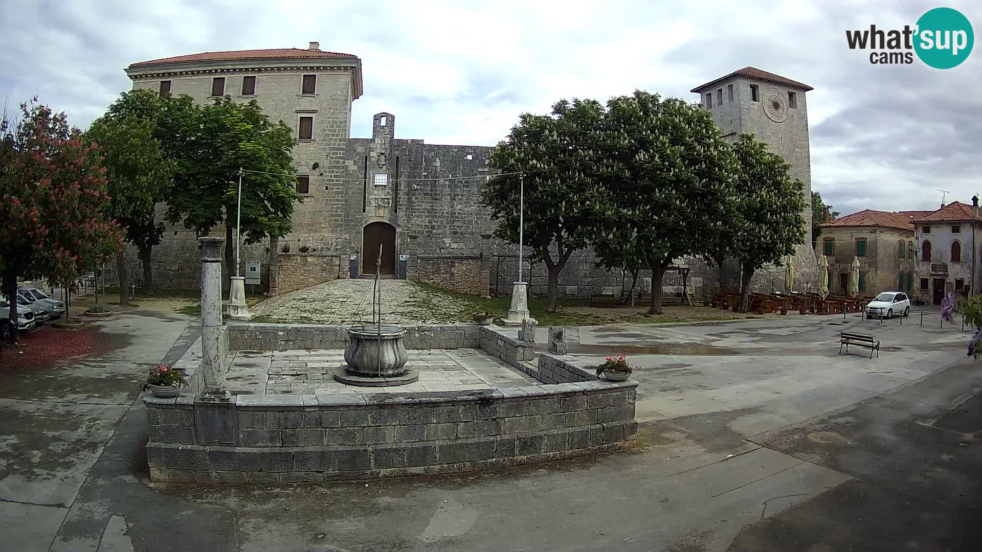 Webcam Svetvinčenat – the Castle and well – Istria – Croatia