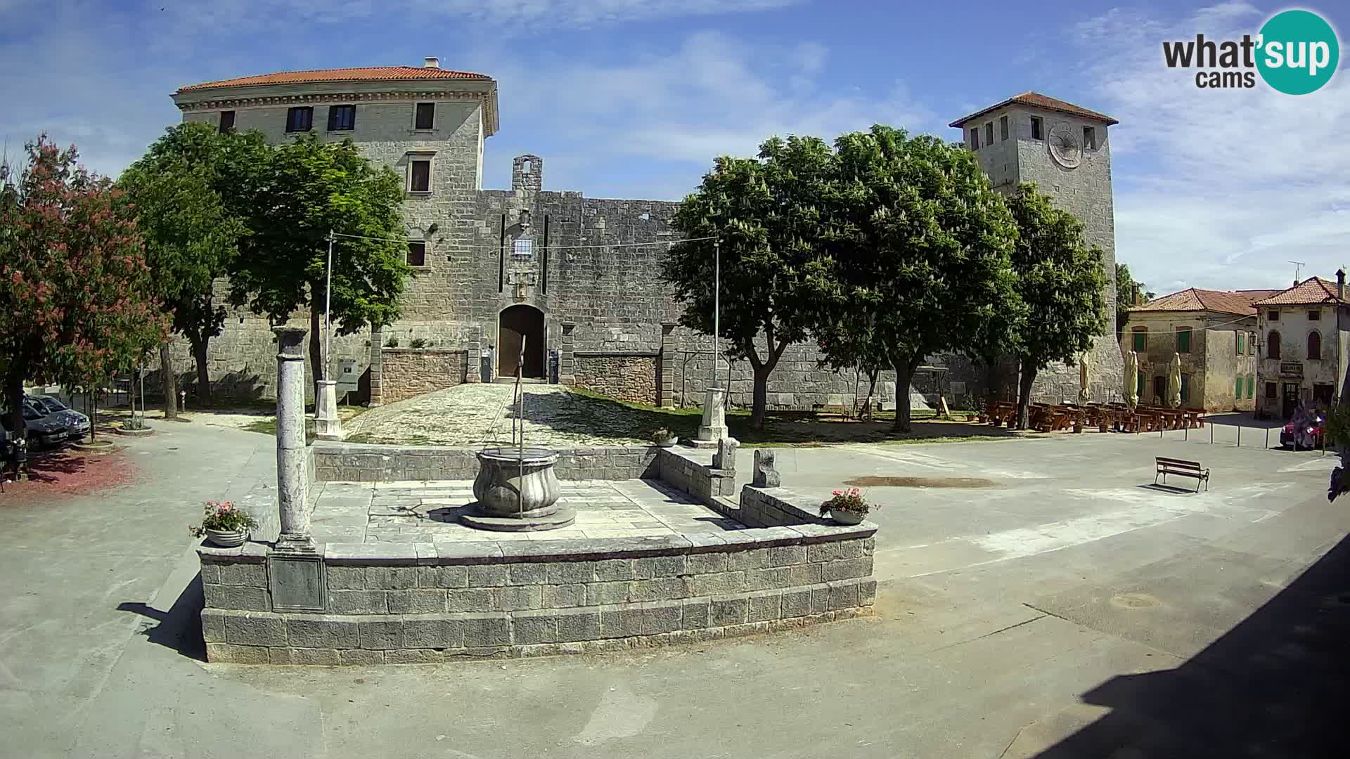 Webcam Svetvinčenat – the Castle and well – Istria – Croatia