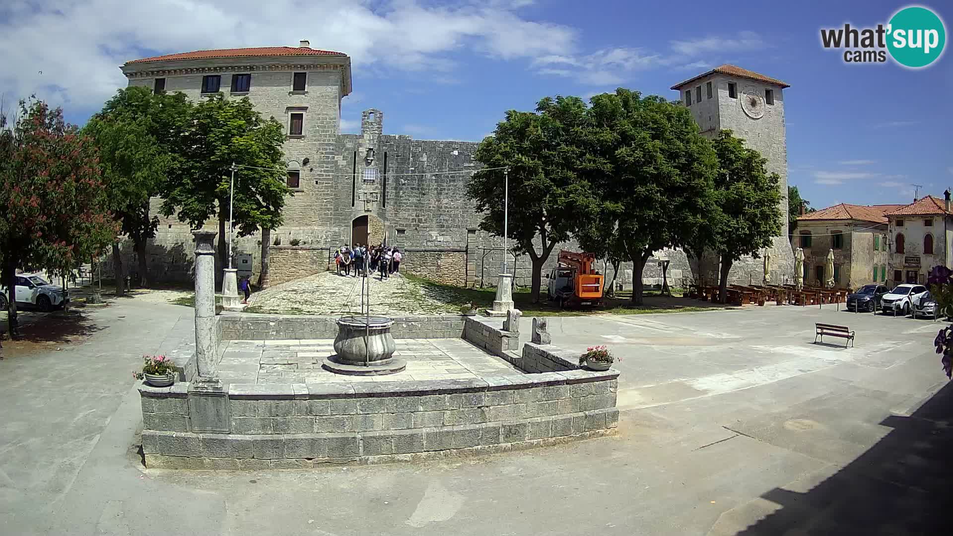 Webcam Svetvinčenat – the Castle and well – Istria – Croatia