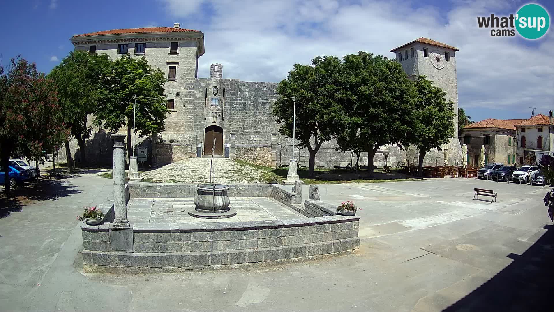 Webcam Svetvinčenat – the Castle and well – Istria – Croatia
