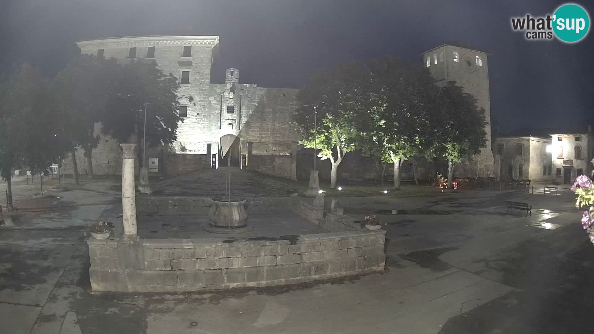 Webcam Svetvinčenat – the Castle and well – Istria – Croatia