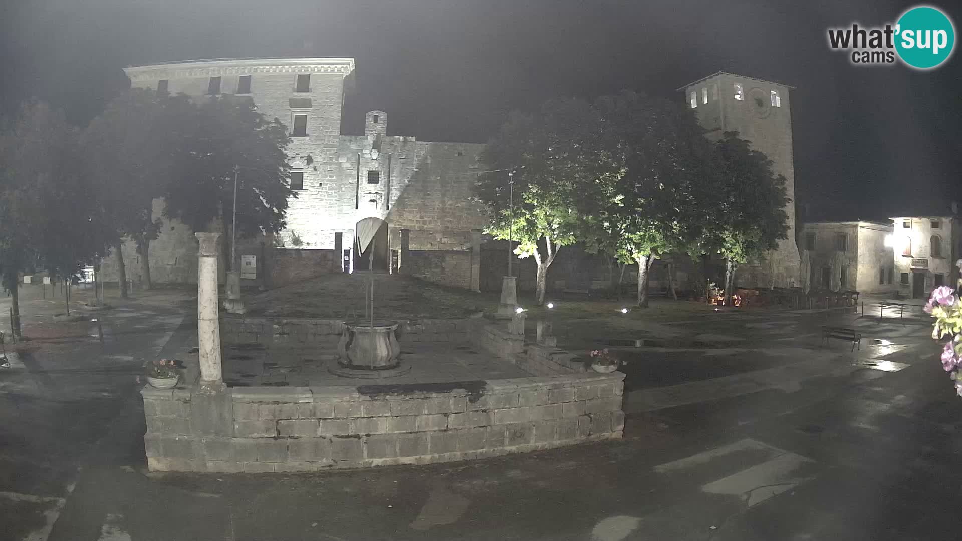 Webcam Svetvinčenat – el castillo y el pozo – Istria – Croacia