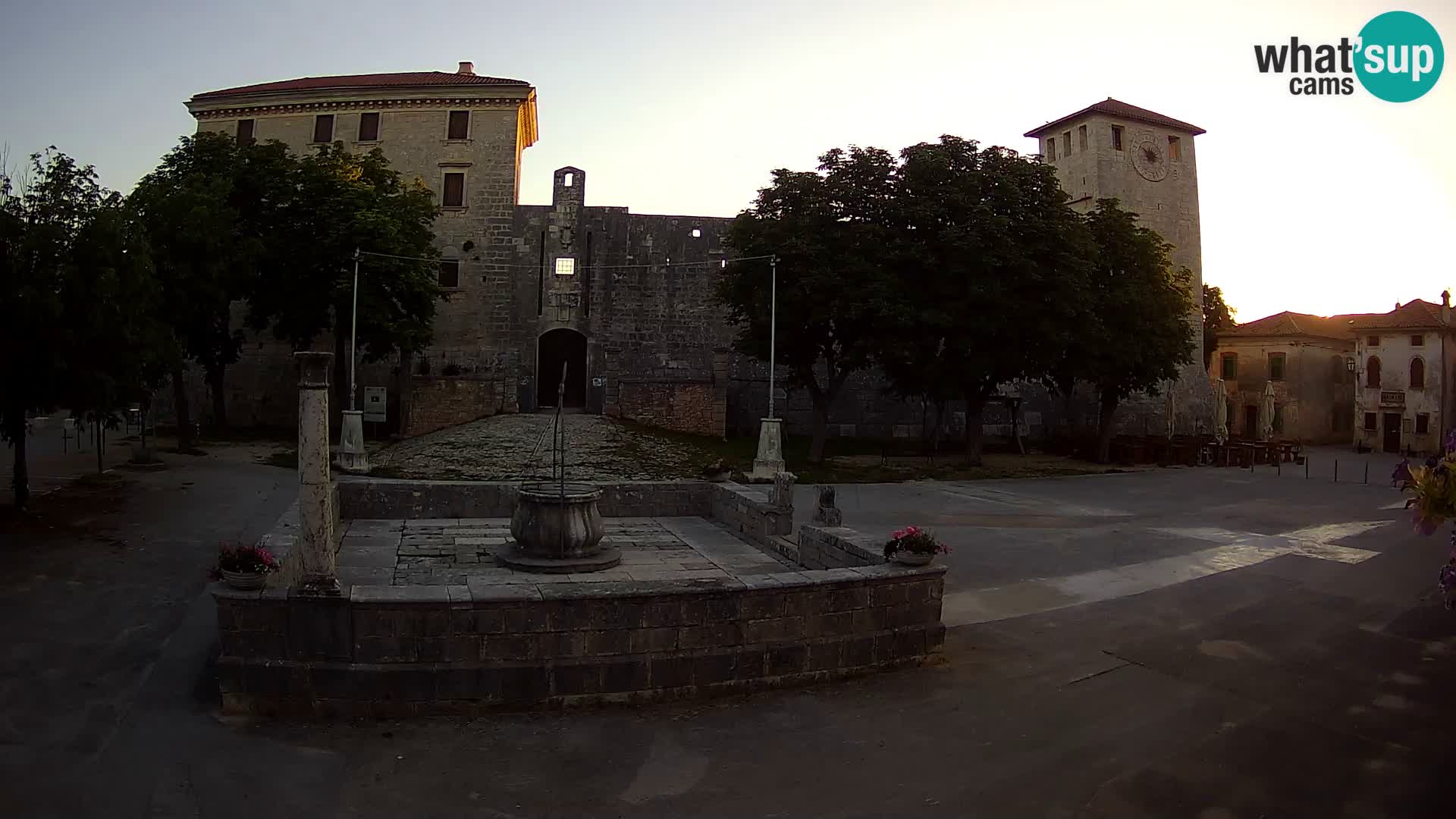 Webcam Svetvinčenat – the Castle and well – Istria – Croatia
