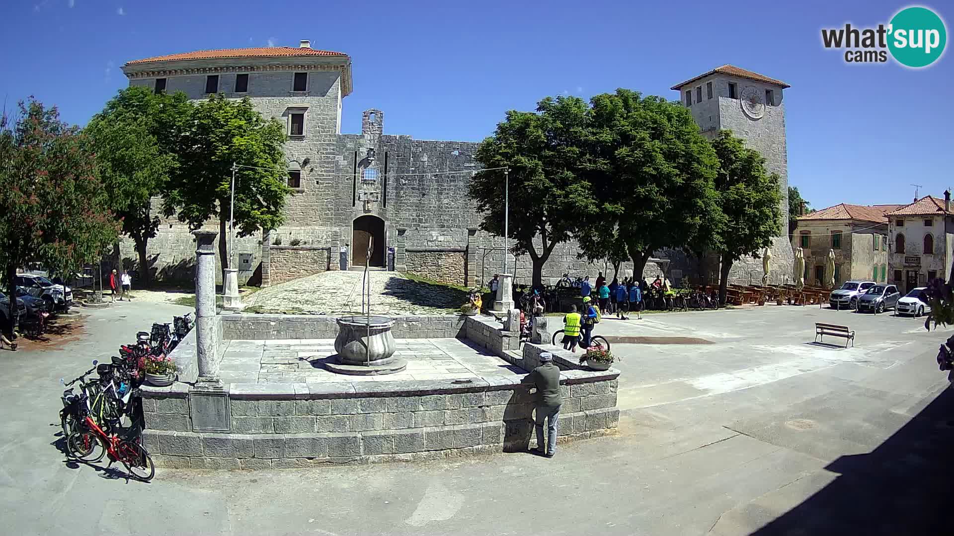 Webcam Svetvinčenat (Sanvincenti) – il castello e il pozzo – Istria – Croazia