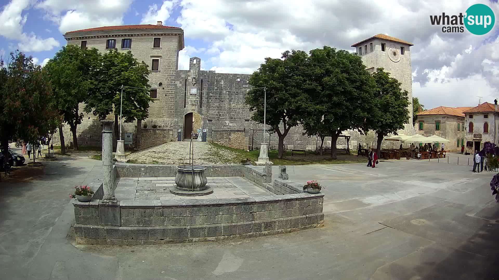 Webcam Svetvinčenat – the Castle and well – Istria – Croatia