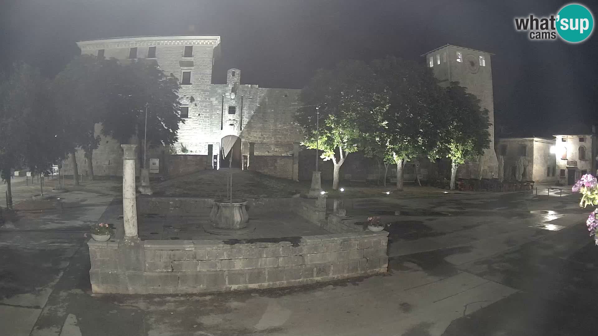 Webcam Svetvinčenat – the Castle and well – Istria – Croatia
