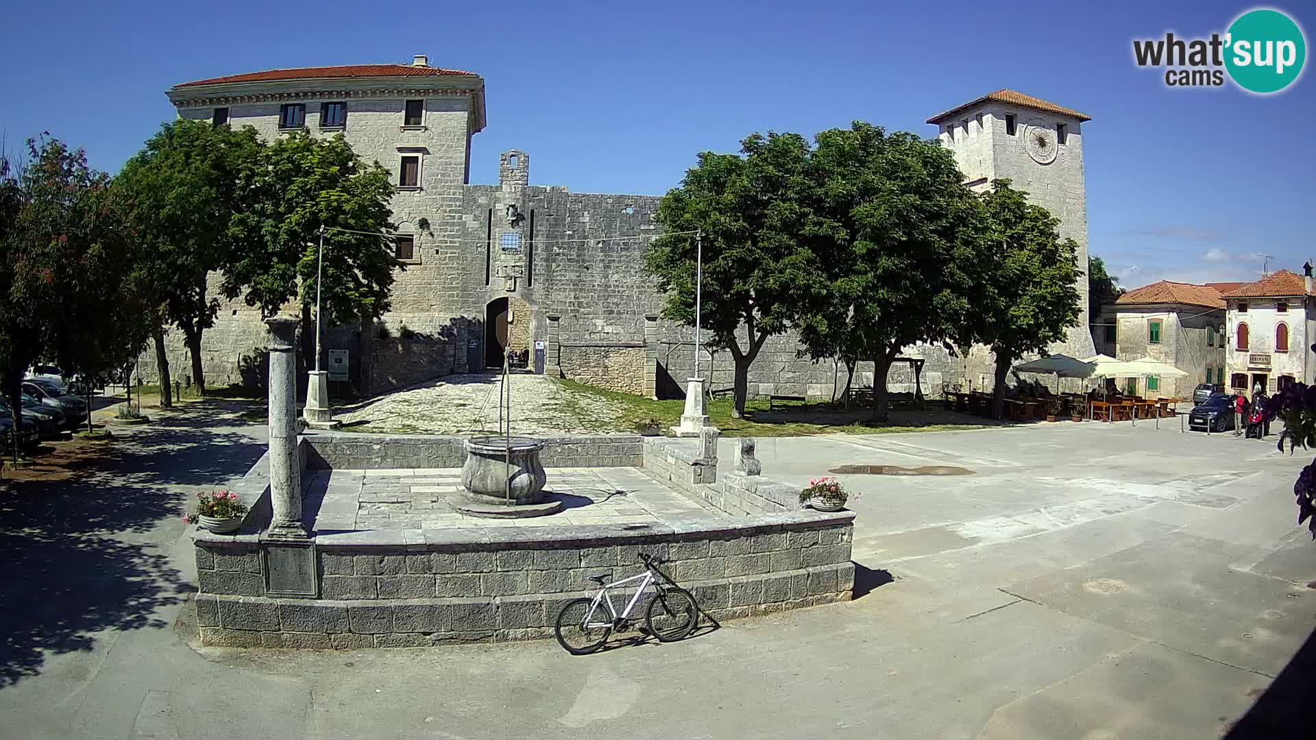 Webcam Svetvinčenat – el castillo y el pozo – Istria – Croacia