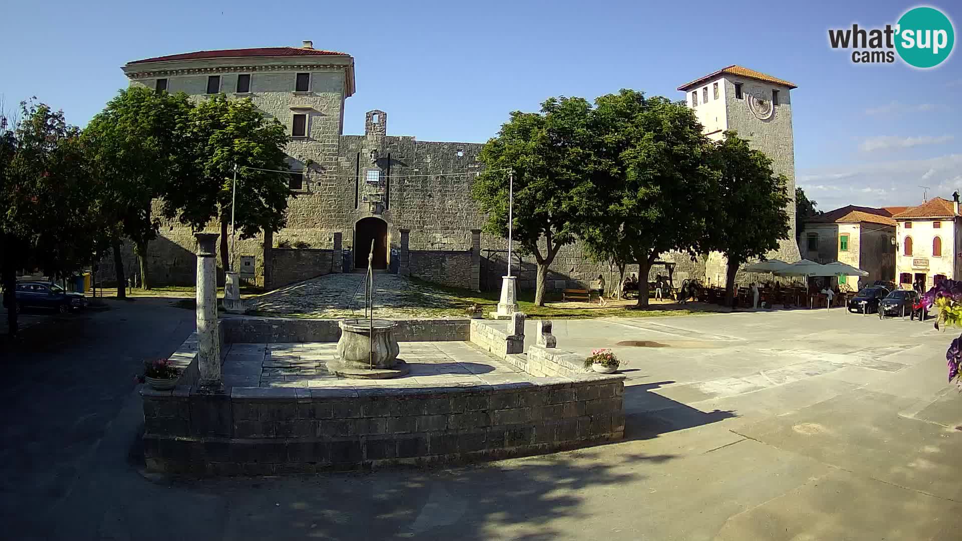 Webcam Svetvinčenat (Sanvincenti) – il castello e il pozzo – Istria – Croazia