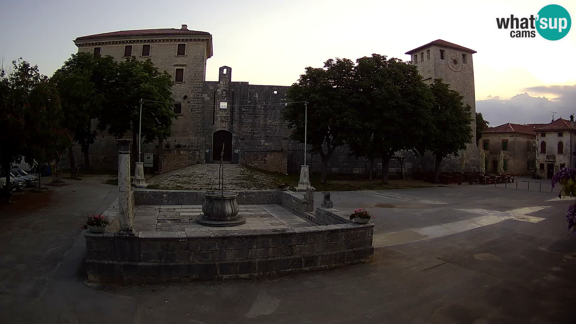 Webcam Svetvinčenat – the Castle and well – Istria – Croatia