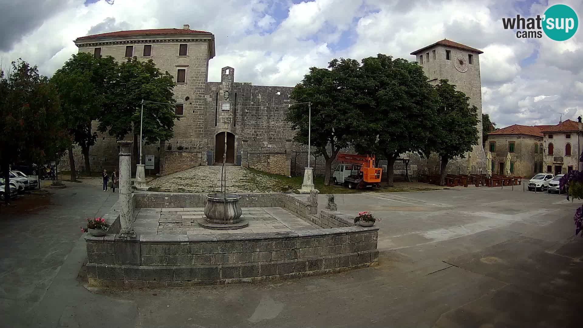 Web kamera Svetvinčenat – Dvorac i zdenac – Istra – Hrvatska