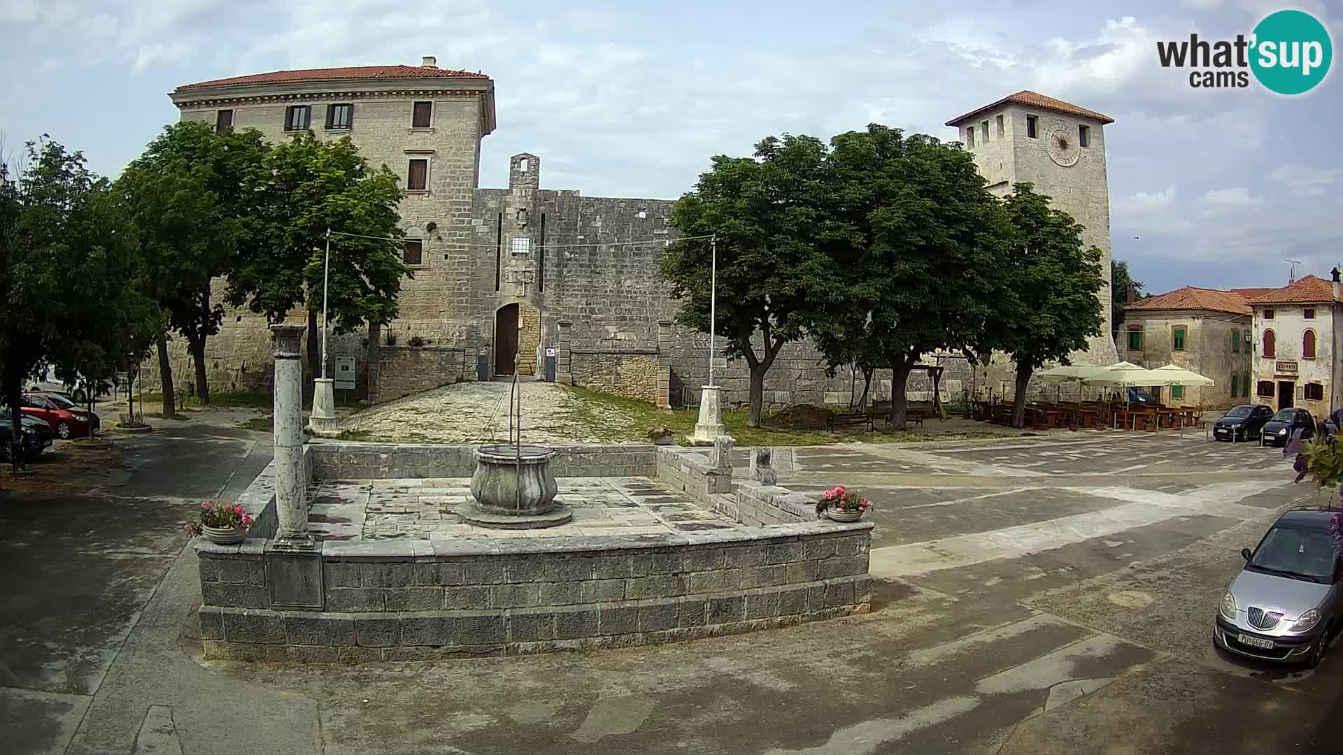 Webcam Svetvinčenat – the Castle and well – Istria – Croatia