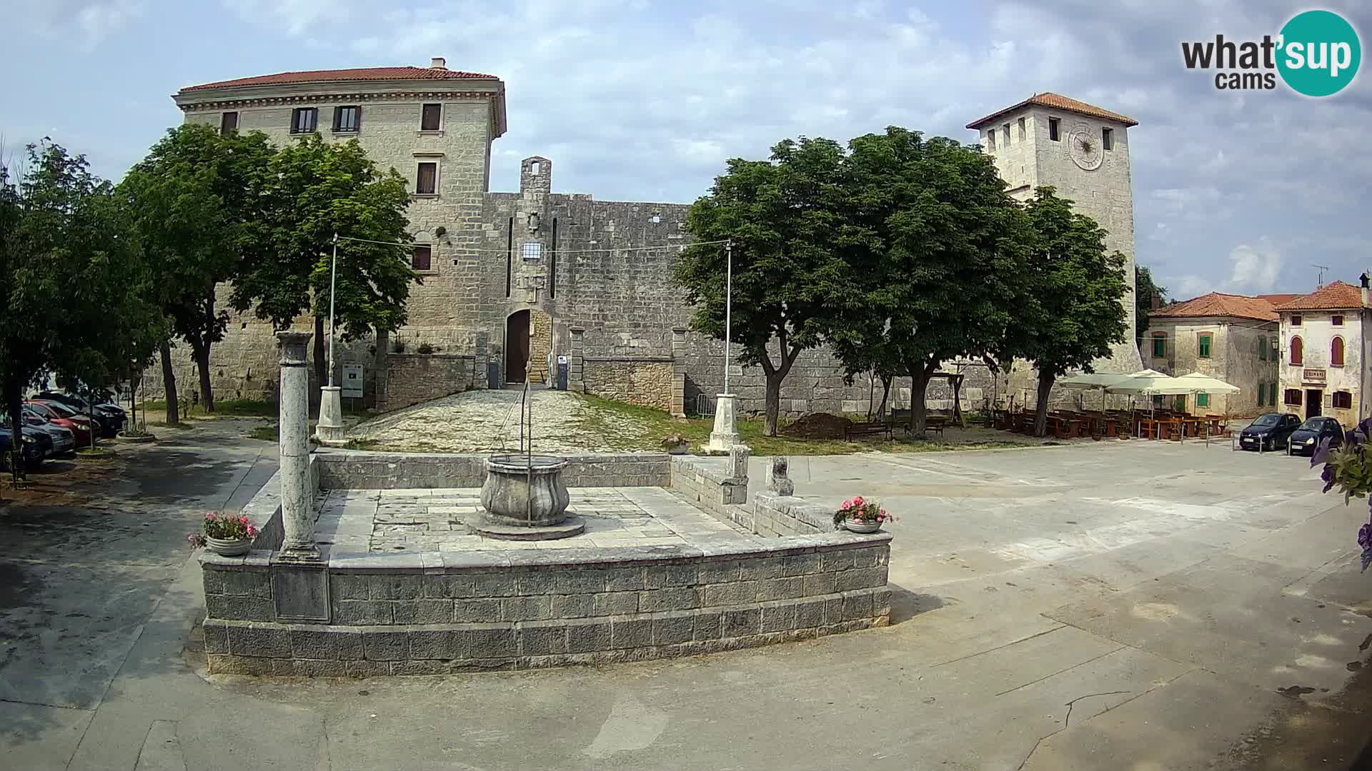 Webcam Svetvinčenat – the Castle and well – Istria – Croatia