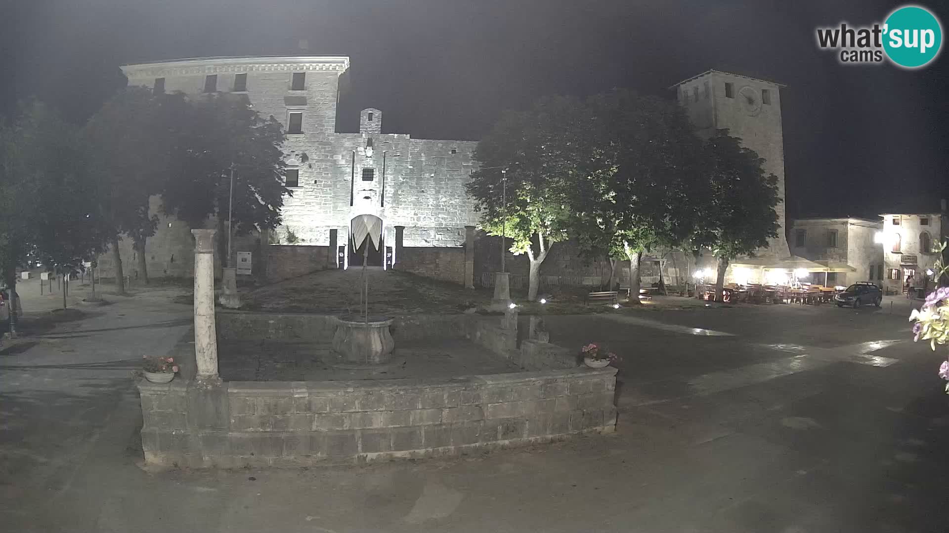 Webcam Svetvinčenat – die Burg und Brunnen – Istrien – Kroatien