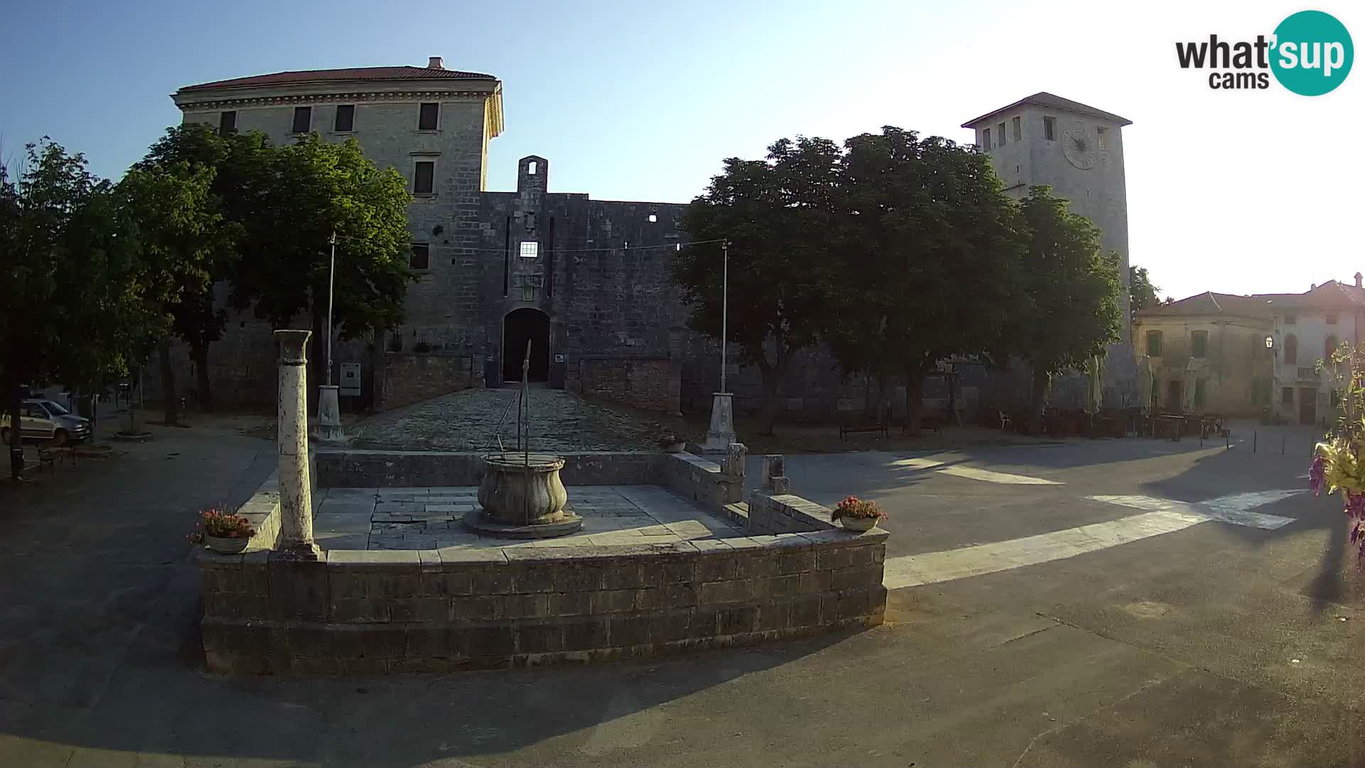 Webcam Svetvinčenat – the Castle and well – Istria – Croatia