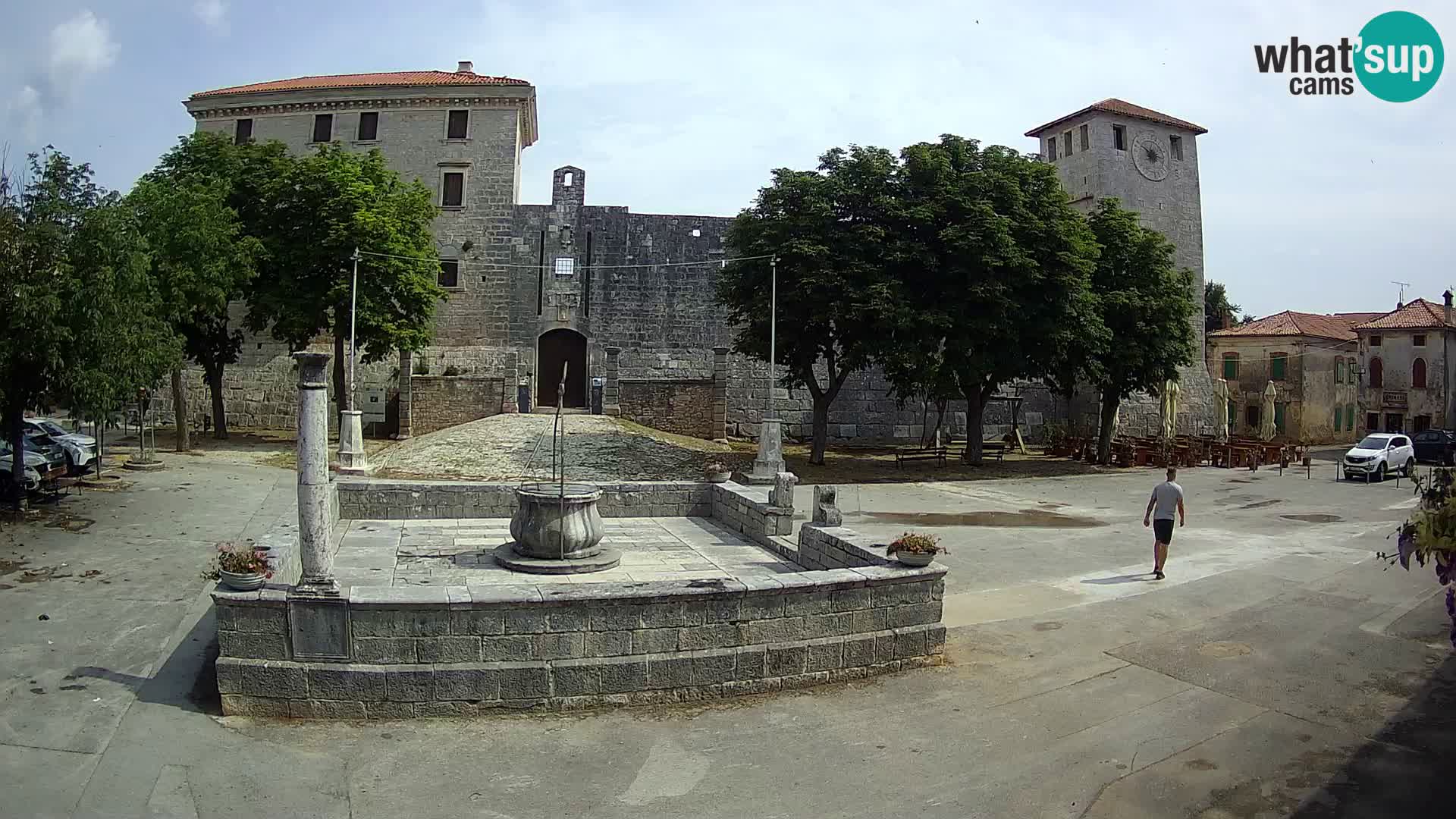 Webcam Svetvinčenat – el castillo y el pozo – Istria – Croacia
