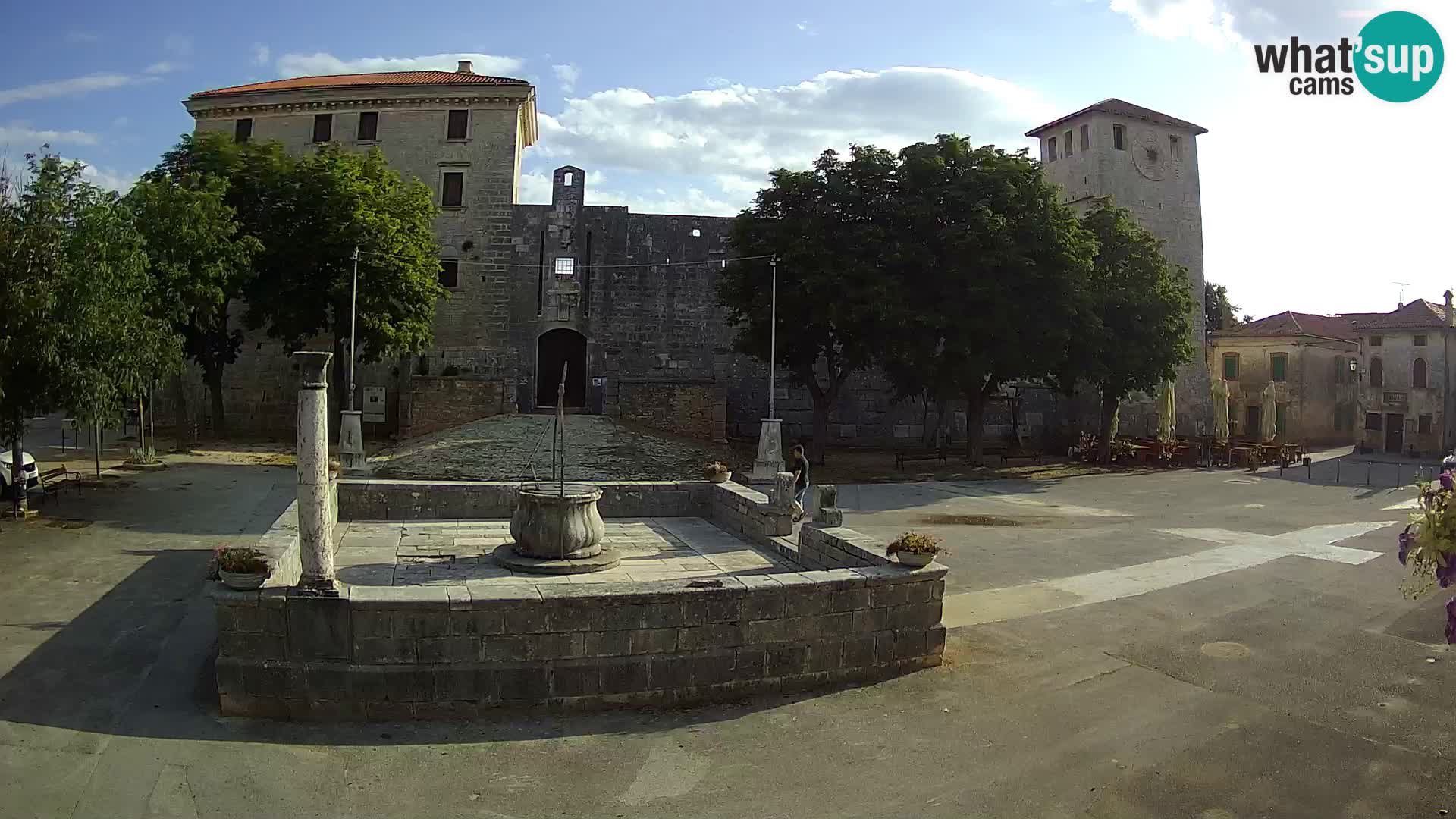Webcam Svetvinčenat – the Castle and well – Istria – Croatia