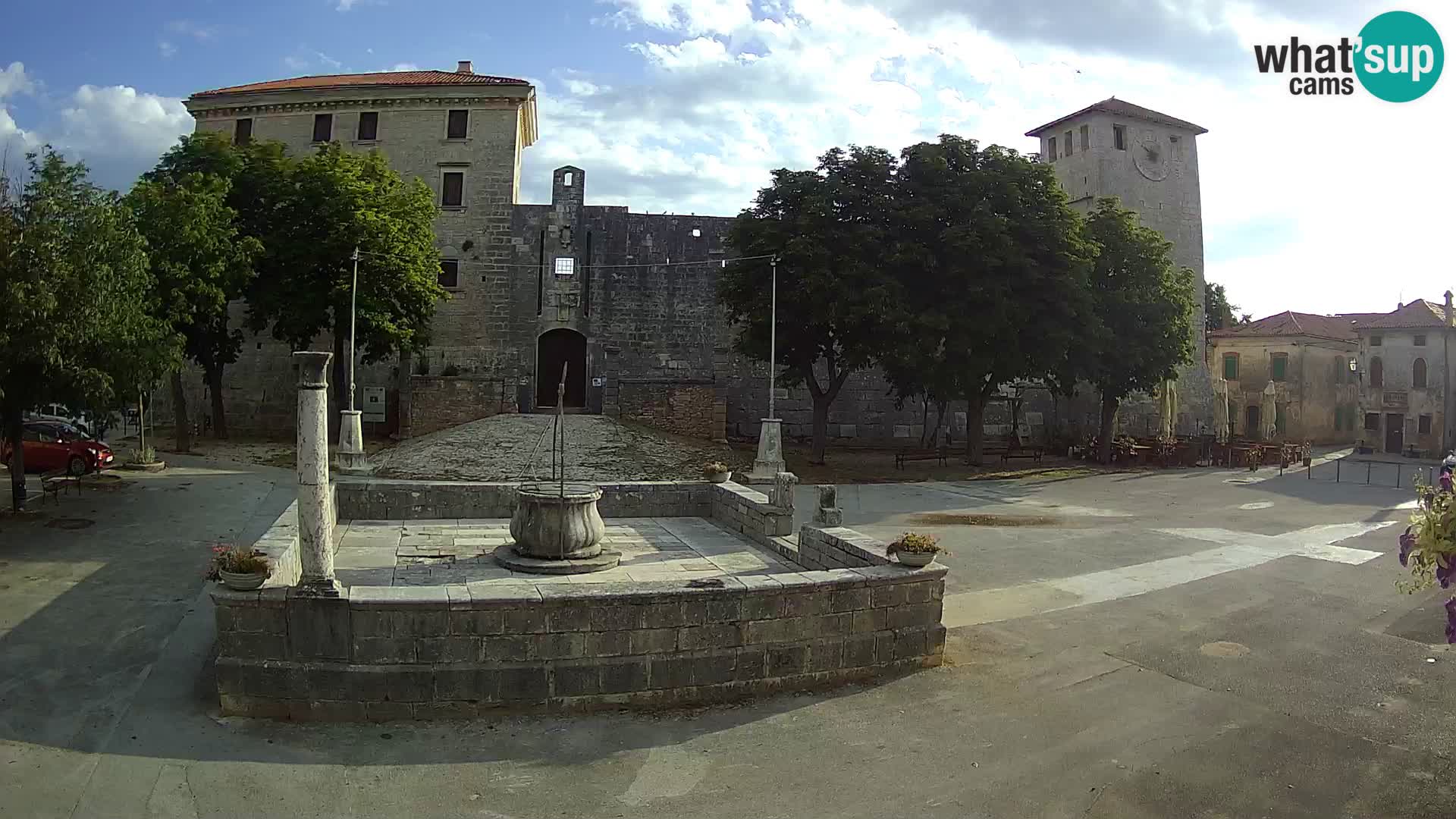 Webcam Svetvinčenat – the Castle and well – Istria – Croatia