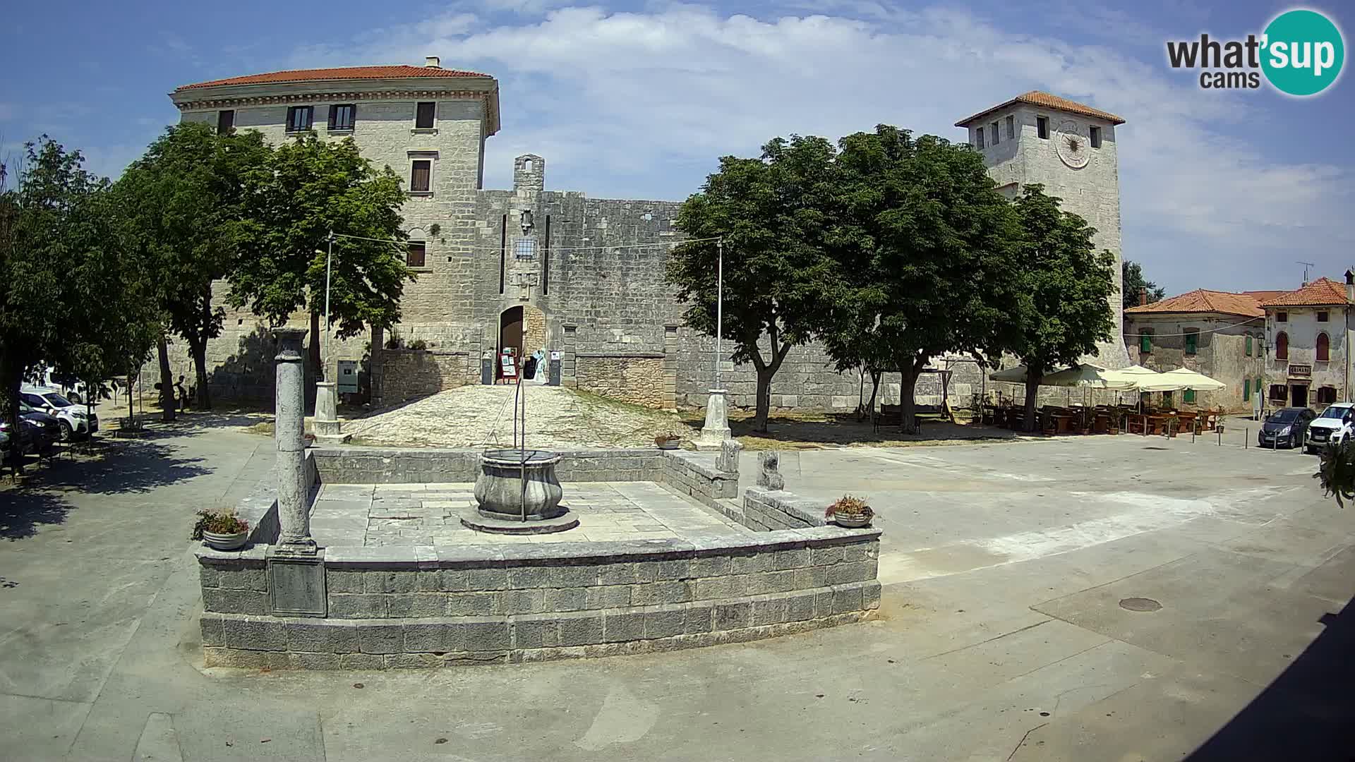 Webcam Svetvinčenat – el castillo y el pozo – Istria – Croacia
