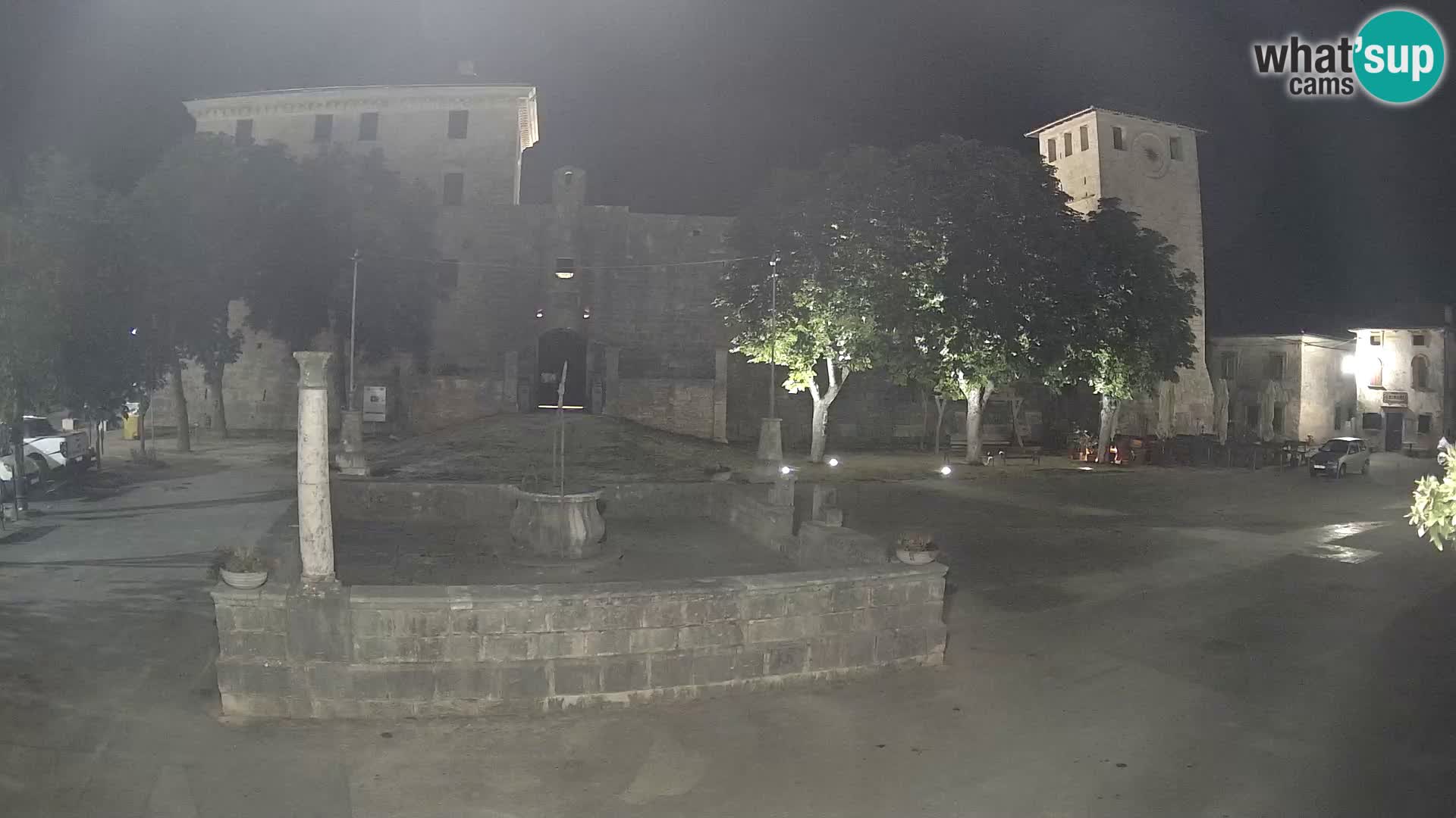 Webcam Svetvinčenat – die Burg und Brunnen – Istrien – Kroatien