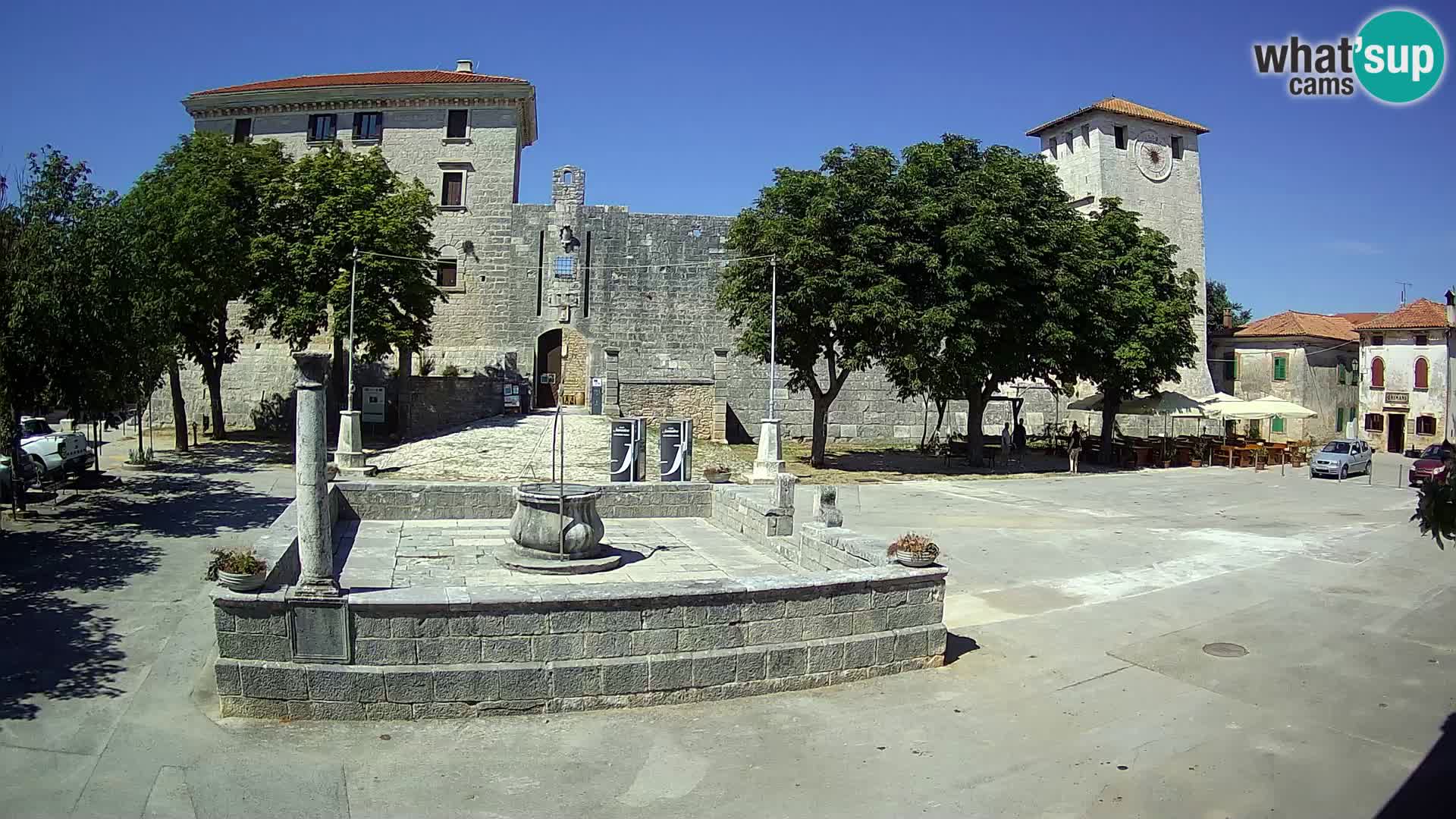 Webcam Svetvinčenat – el castillo y el pozo – Istria – Croacia