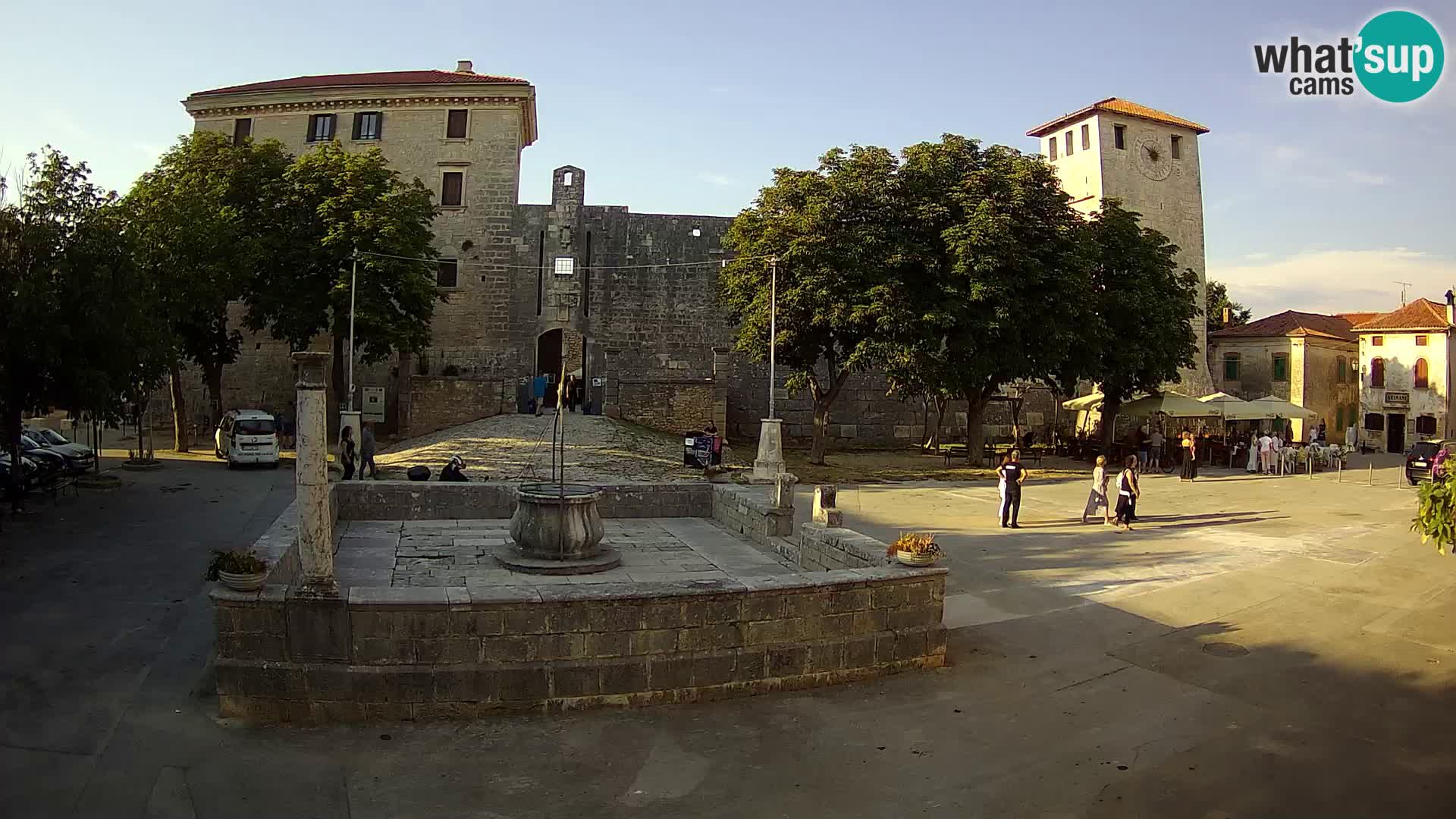 Webcam Svetvinčenat (Sanvincenti) – il castello e il pozzo – Istria – Croazia