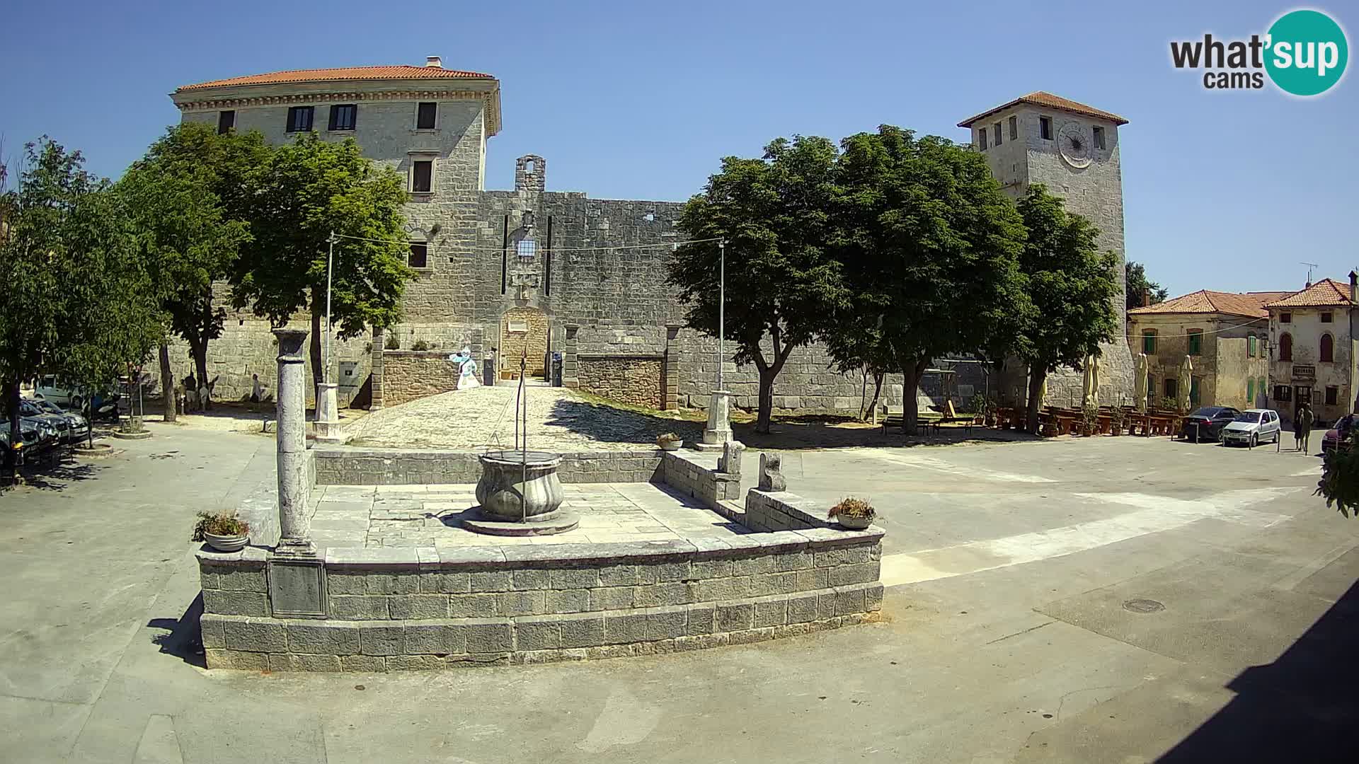 Webcam Svetvinčenat – el castillo y el pozo – Istria – Croacia