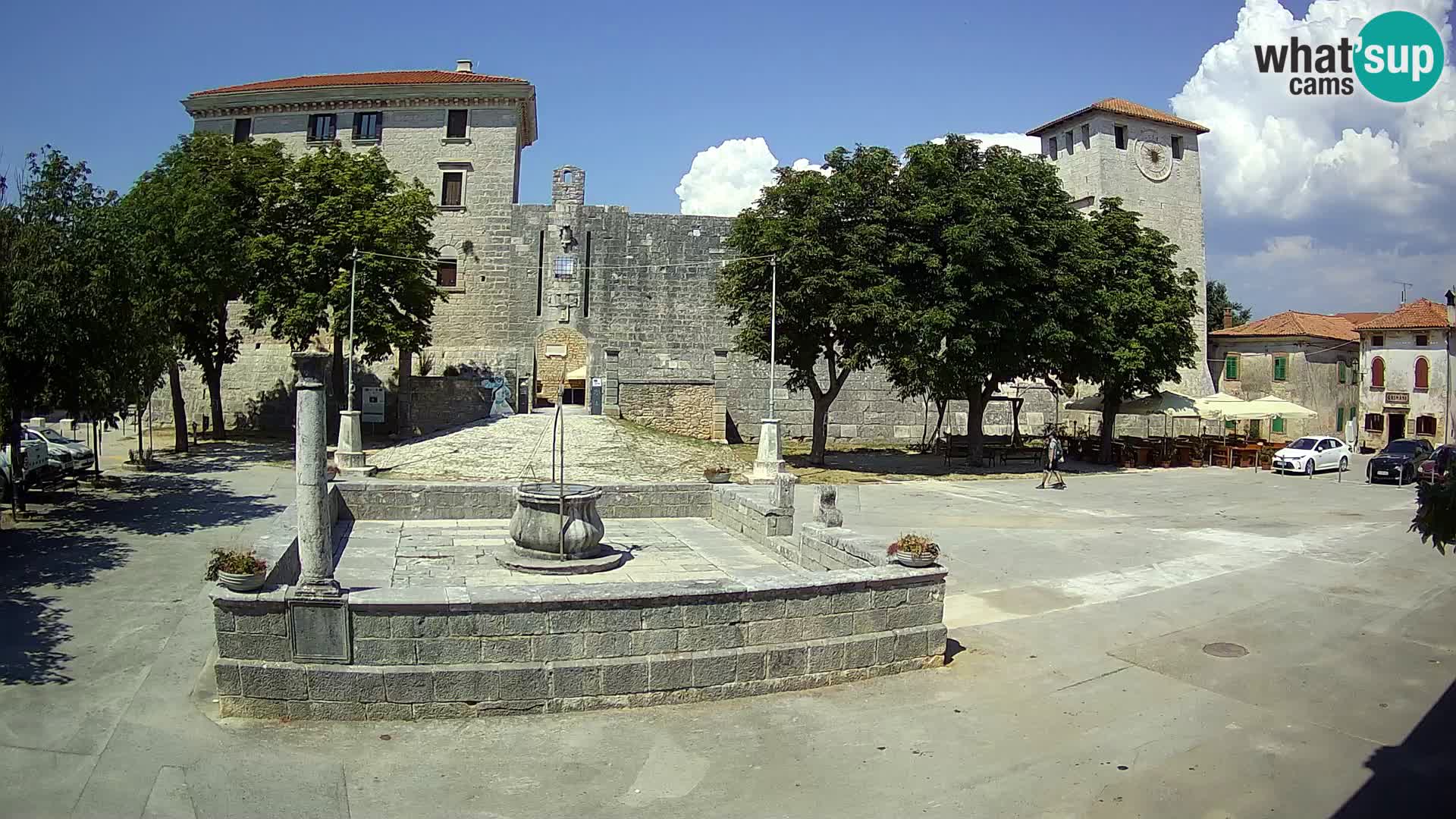 Webcam Svetvinčenat – el castillo y el pozo – Istria – Croacia