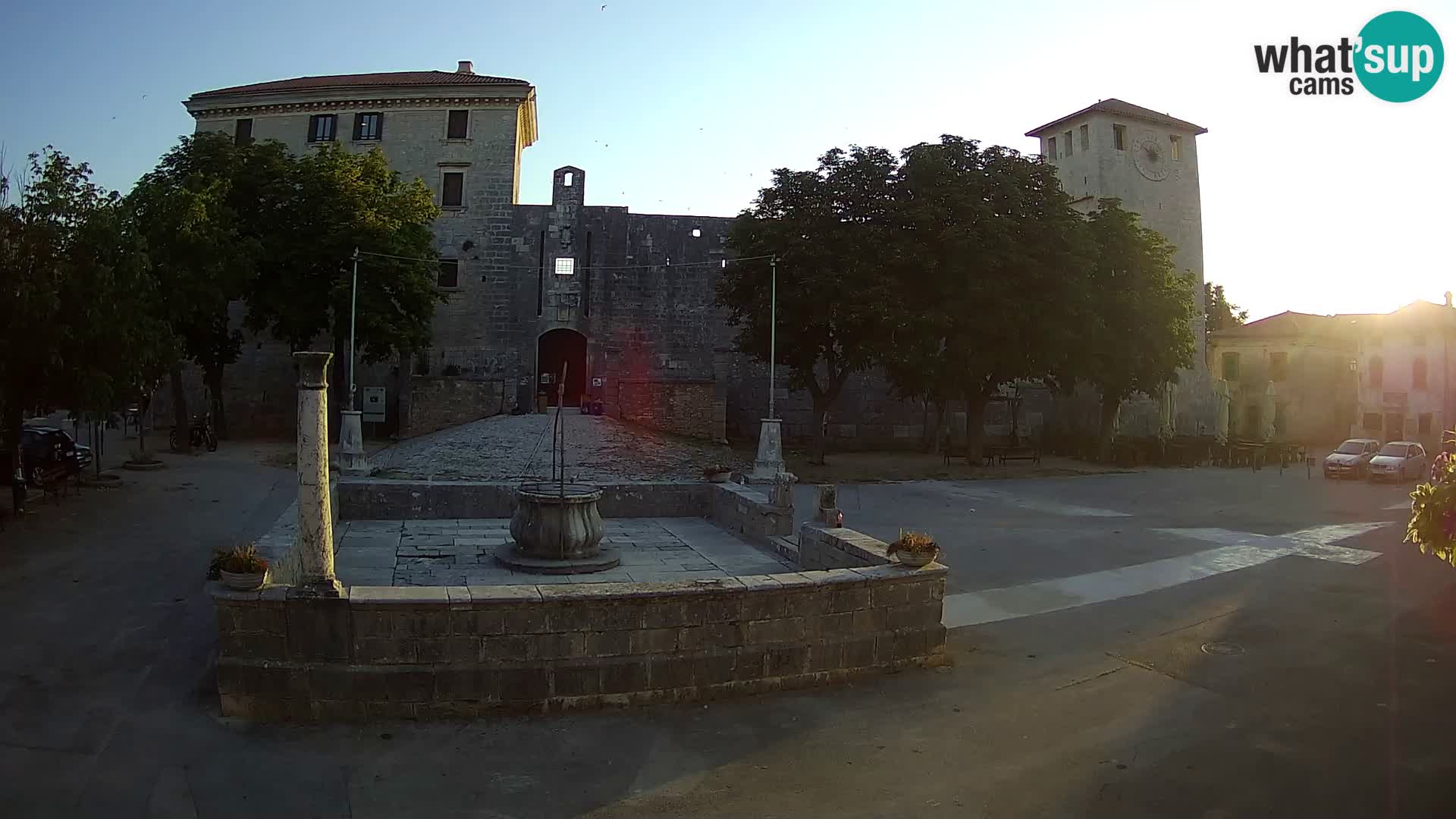 Webcam Svetvinčenat – le château et le puits – Istrie – Croatie