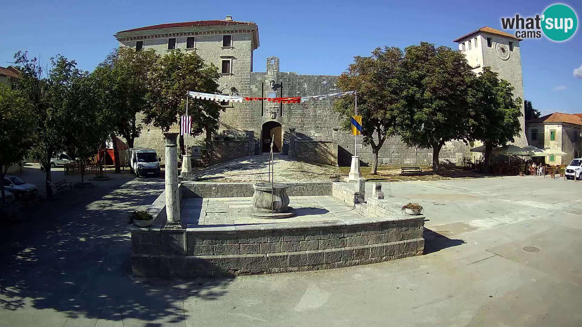 Webcam Svetvinčenat – el castillo y el pozo – Istria – Croacia