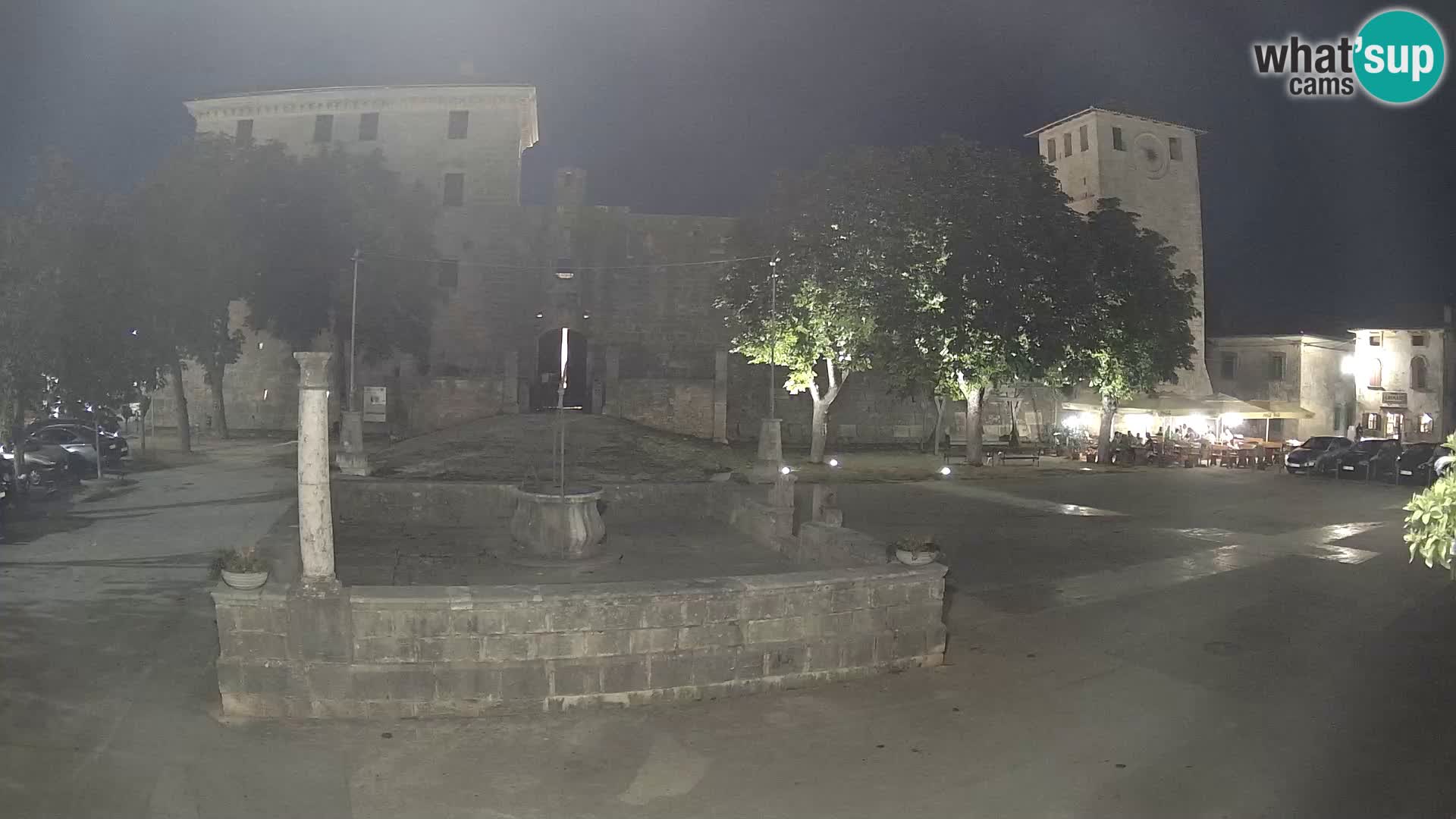Webcam Svetvinčenat – le château et le puits – Istrie – Croatie