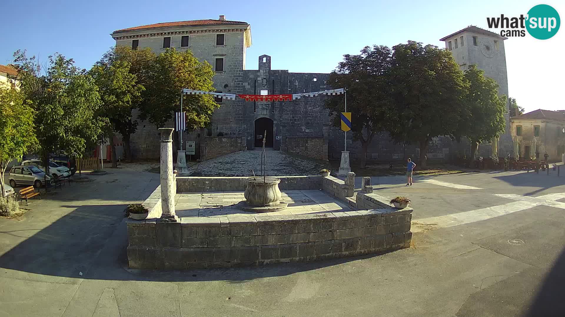 Webcam Svetvinčenat – le château et le puits – Istrie – Croatie